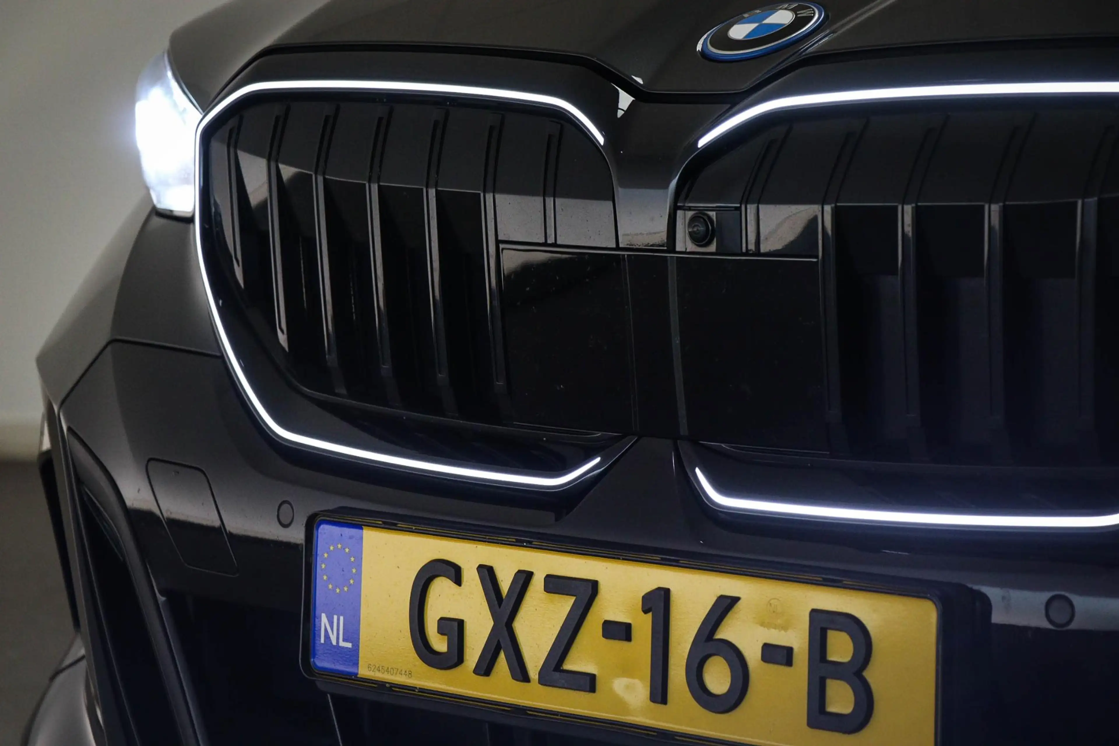 BMW 550 5-serie 550e xDrive | HEAD UP | BOWER & WILKINS | — photo 12