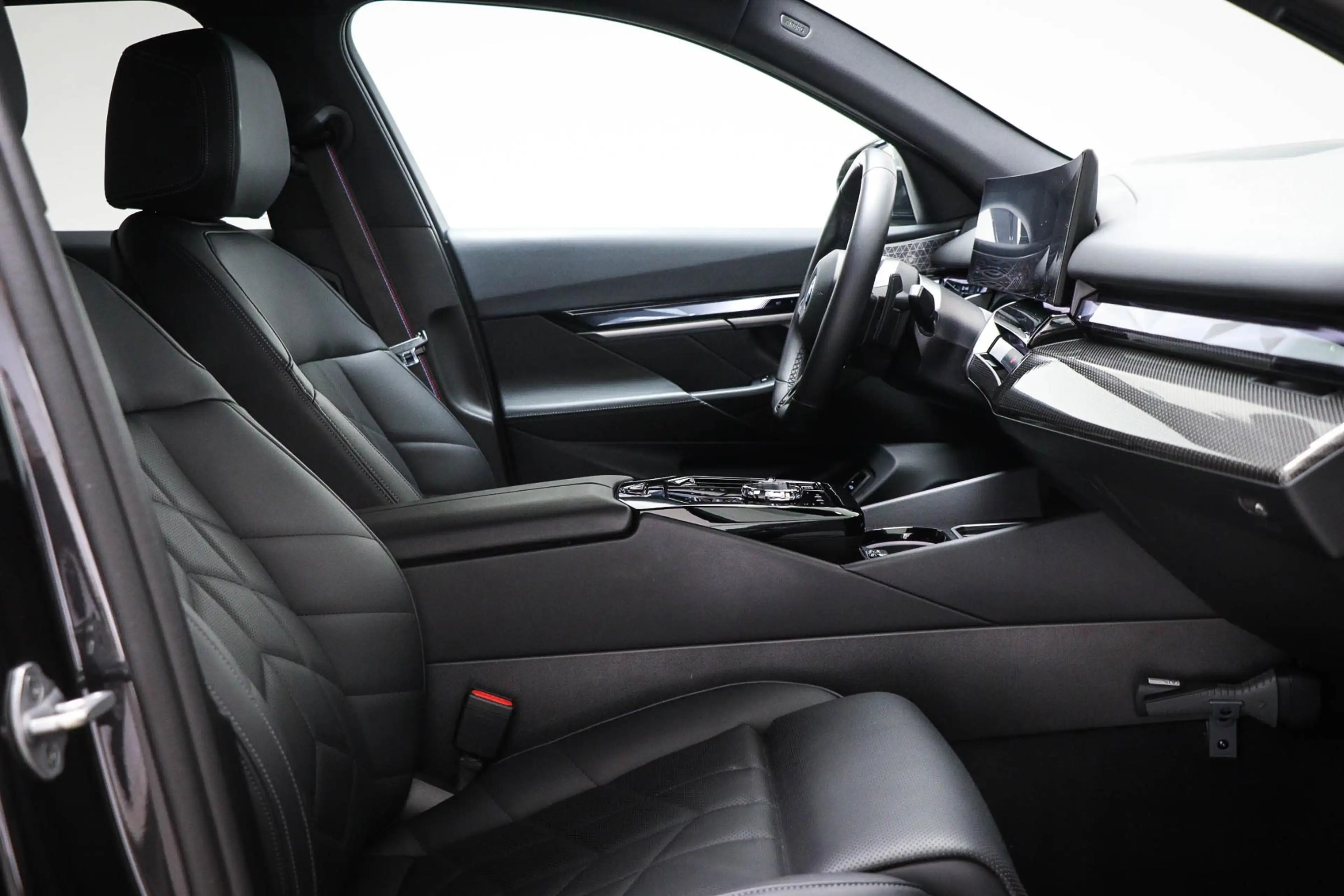 BMW 550 5-serie 550e xDrive | HEAD UP | BOWER & WILKINS | — photo 3