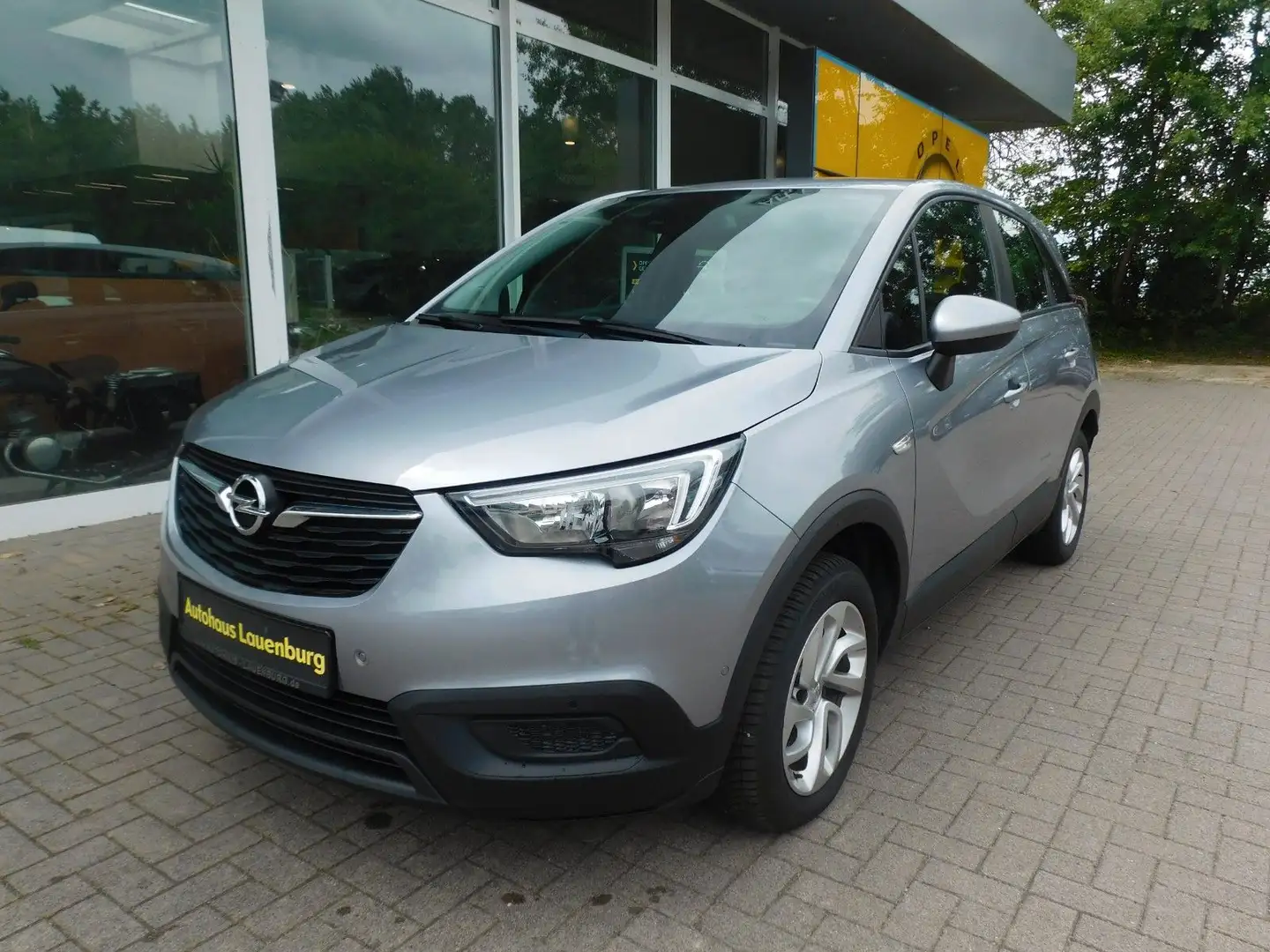 Opel Crossland X +AUTOMATIK+SHZ+LRH+NAVI+KAMERA Grau - 1