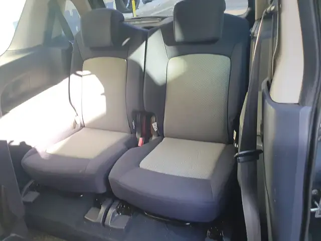 Peugeot 1007 view 9