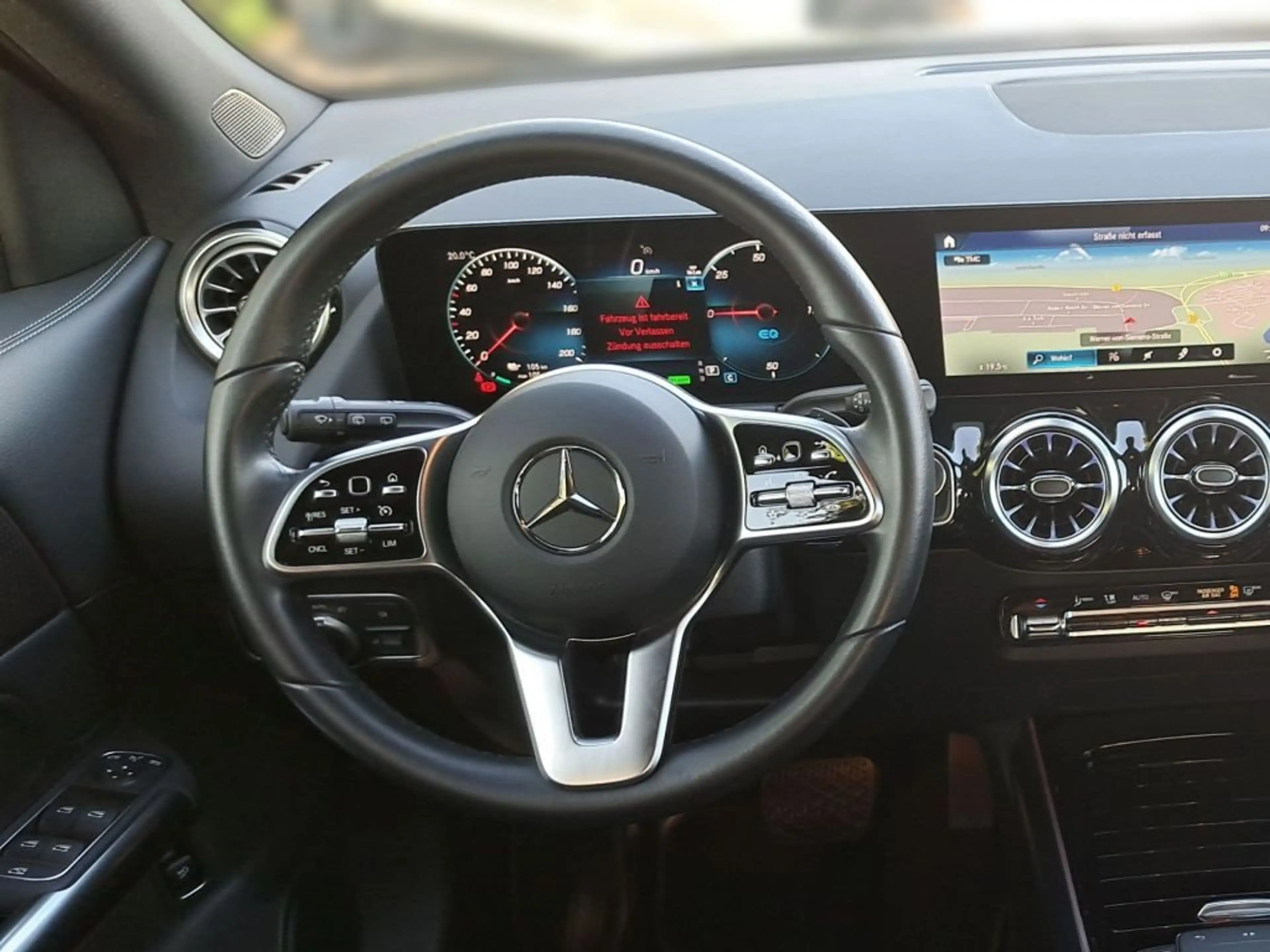 Mercedes-Benz EQA 250 Progressive — photo 14