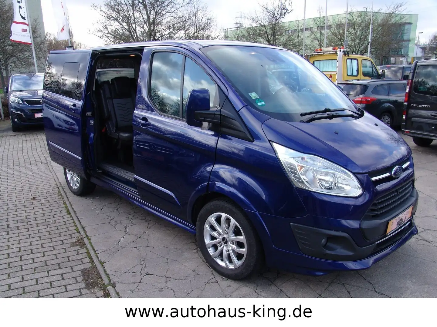 Ford Tourneo Custom Titanium Sport-Autom/NAVI/T-Leder Modrá - 1