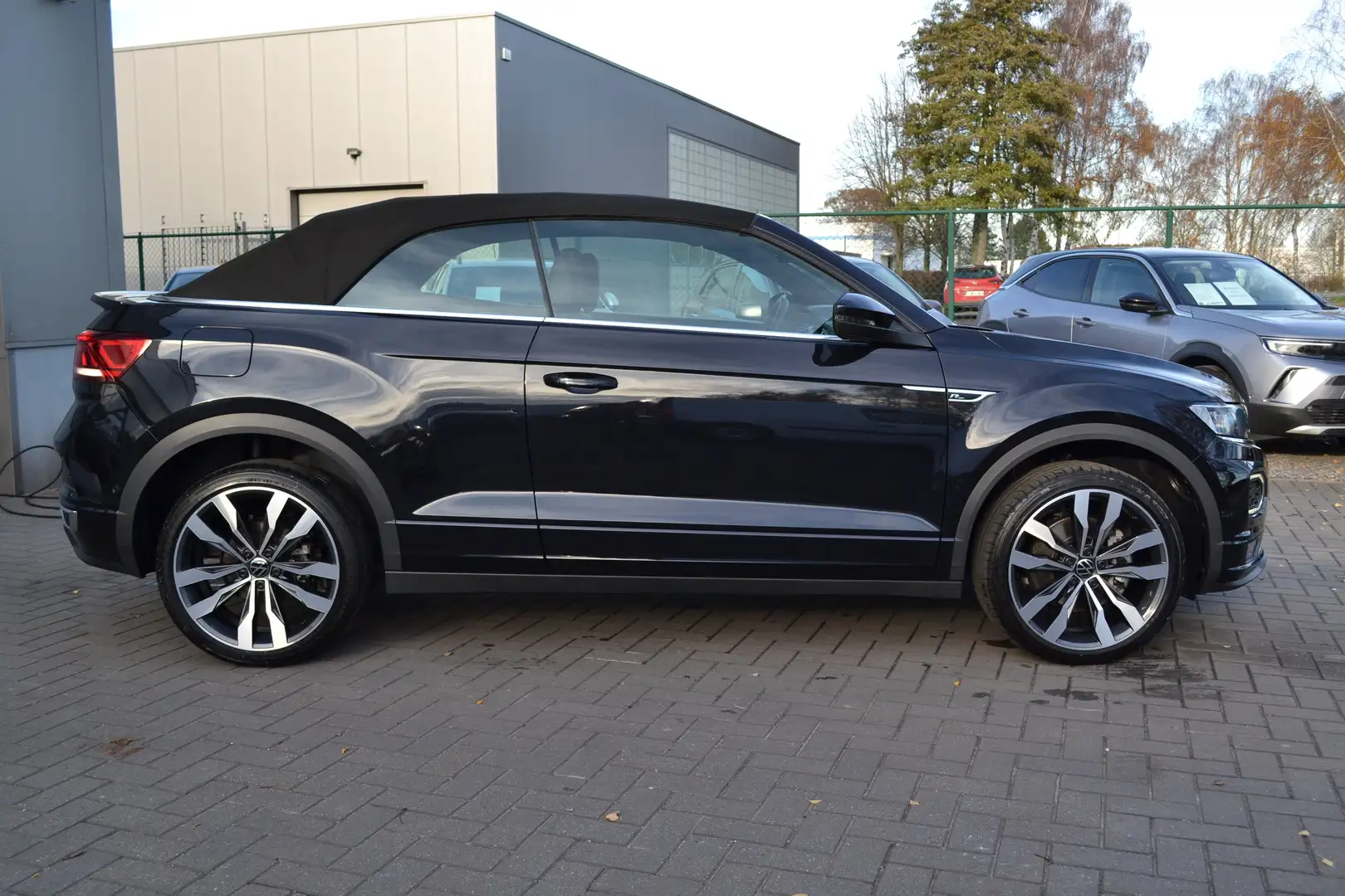 Volkswagen T-Roc T-Roc Cabriolet 1.5 TSI DSG R-Line * FULL OPTION Schwarz - 2