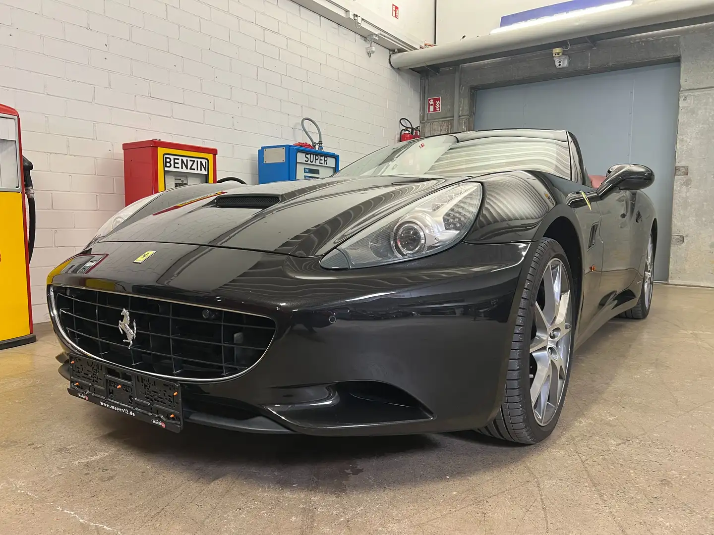 Ferrari California Negro - 2