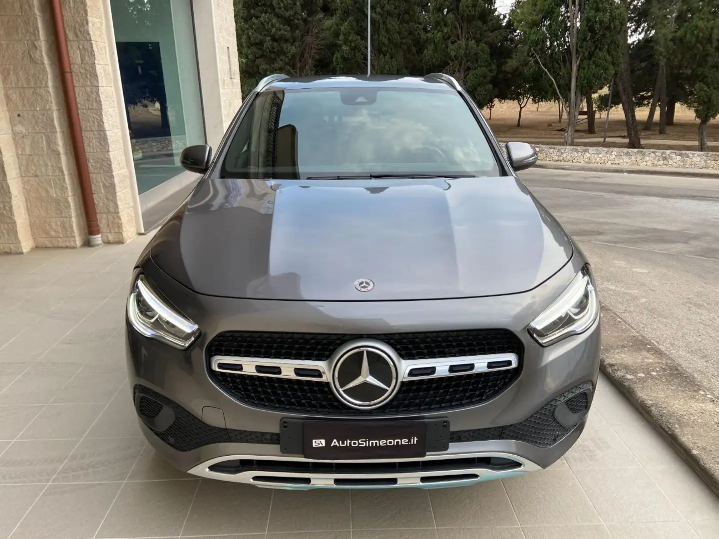 Mercedes-Benz GLA 200 d Automatic Sport Plus Gris - 2