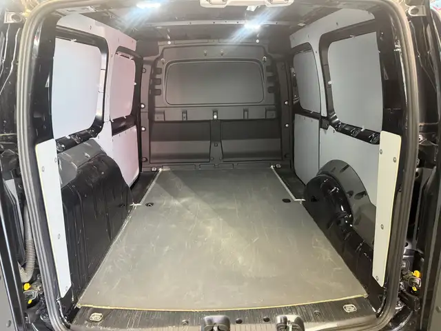 Volkswagen Caddy view 11