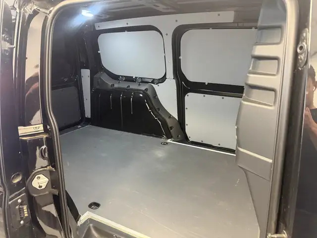 Volkswagen Caddy view 12