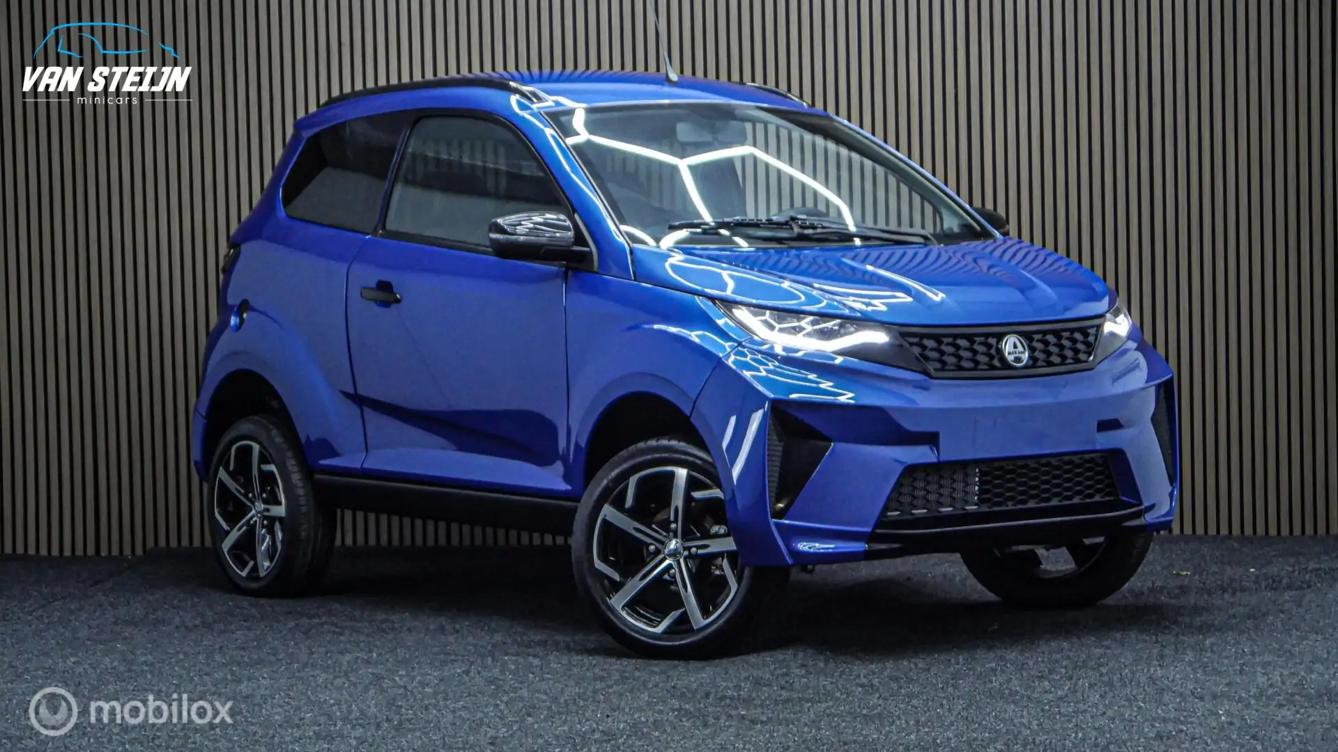 Aixam Crossover Brommobiel XXL Premium | Nieuw Staat | 3dkm Niebieski - 1