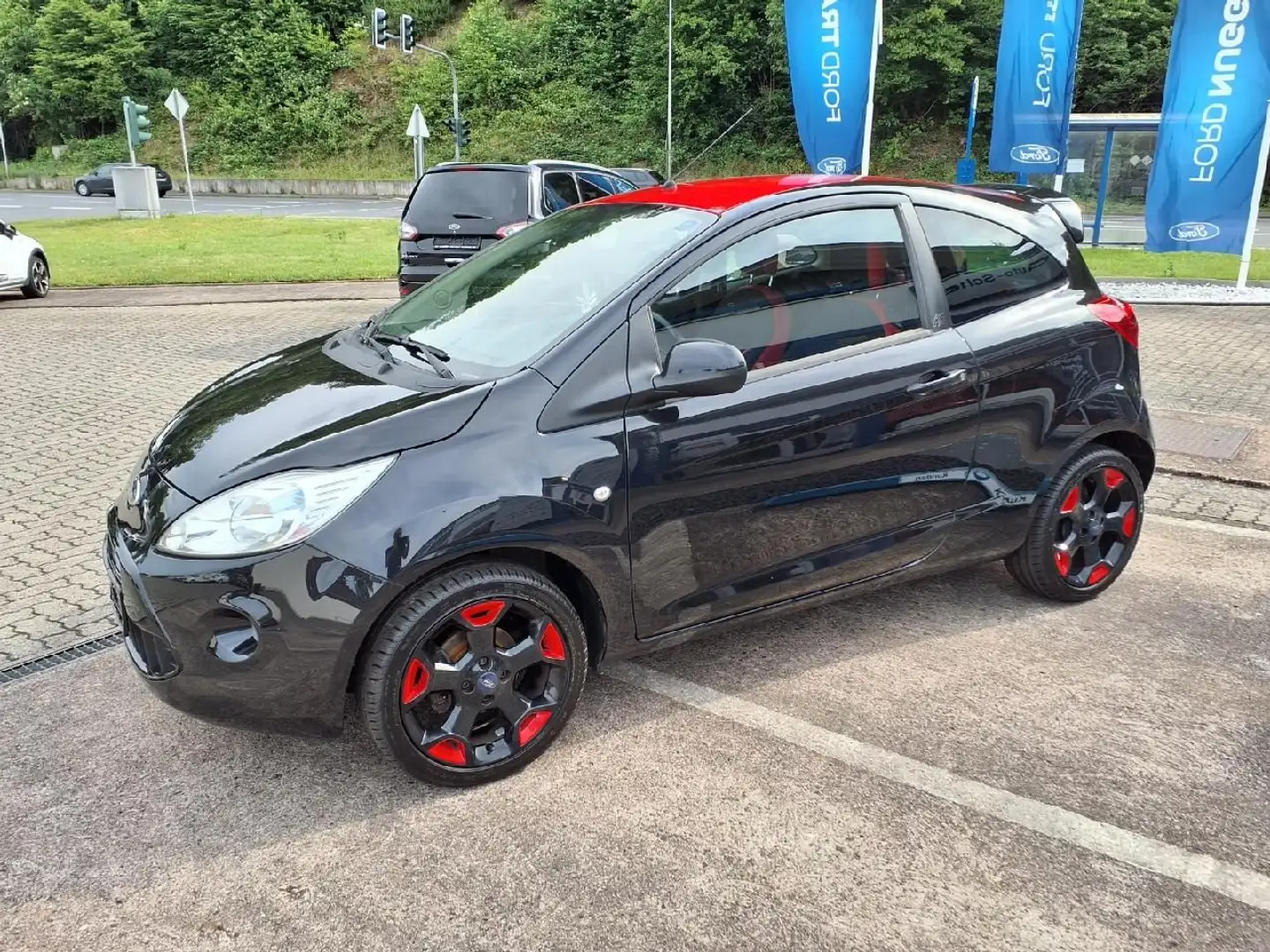 Ford Ka/Ka+ Titanium Red&Black - 2