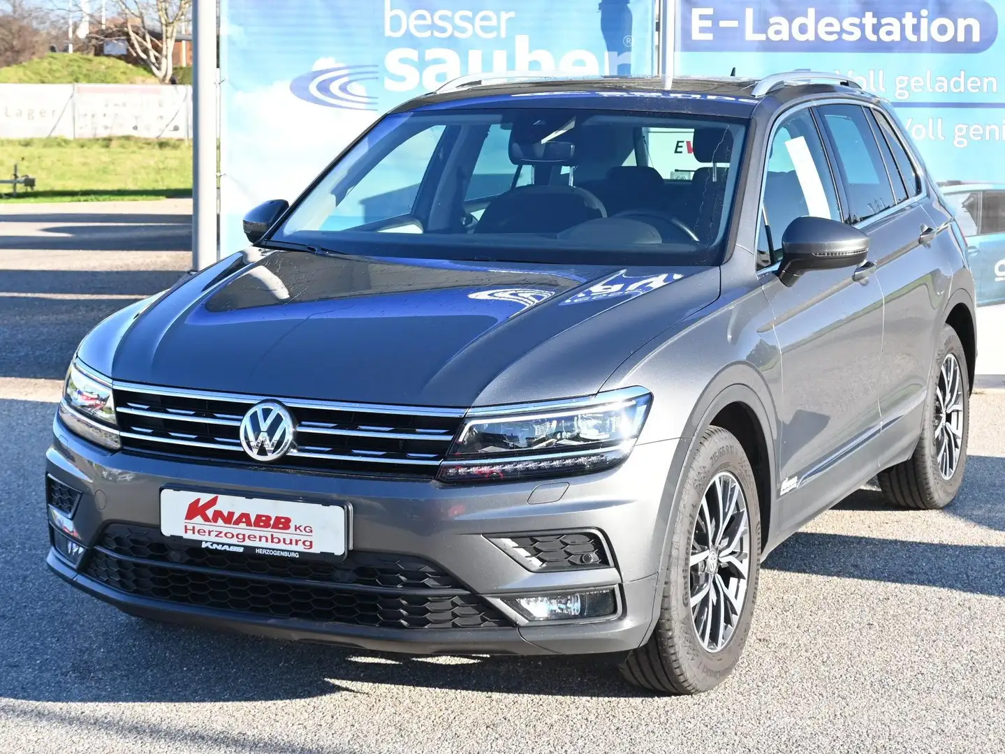 Volkswagen Tiguan 1,5 TSI ACT Sky Grau - 1