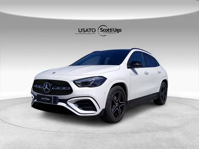 Mercedes-Benz GLA 200 d automatic