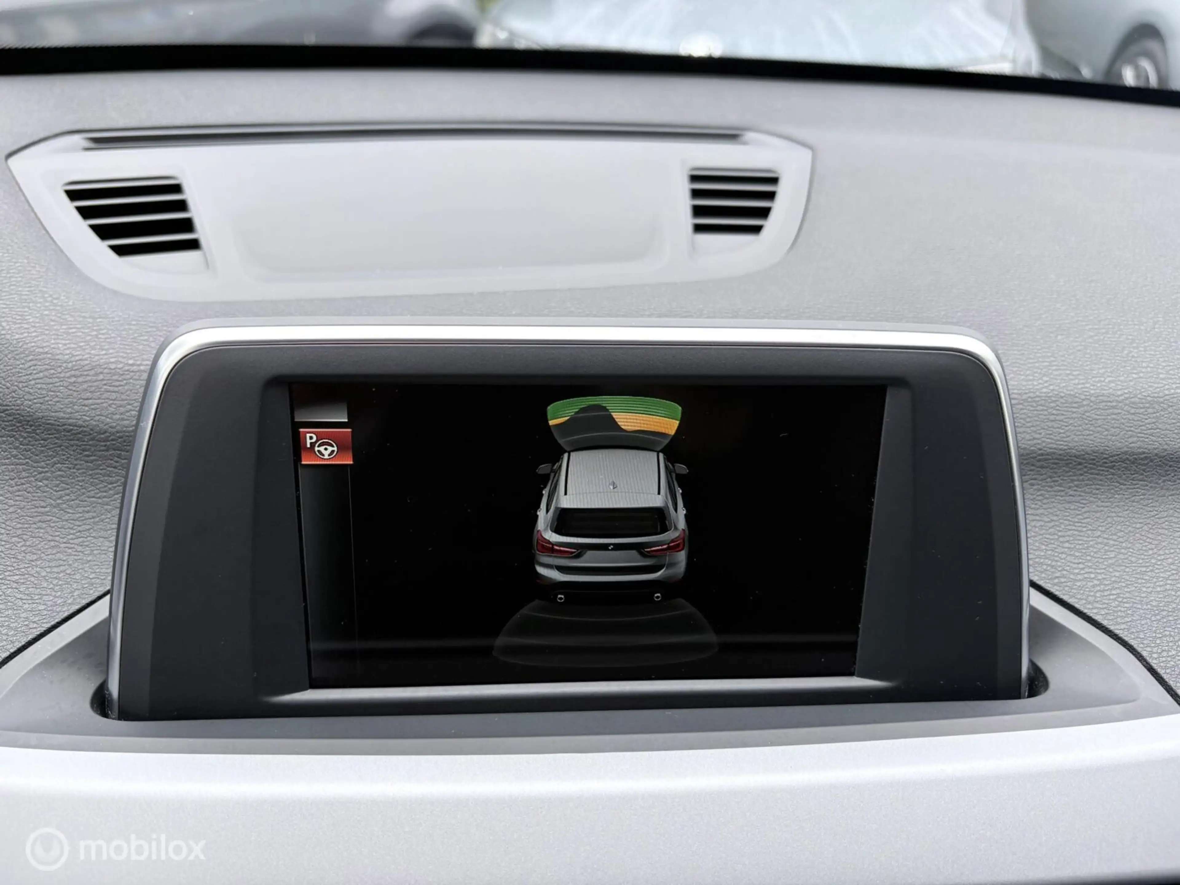 BMW X1 sDrive18i Centennial Executive | AUTOMAAT | TREKH. — photo 13