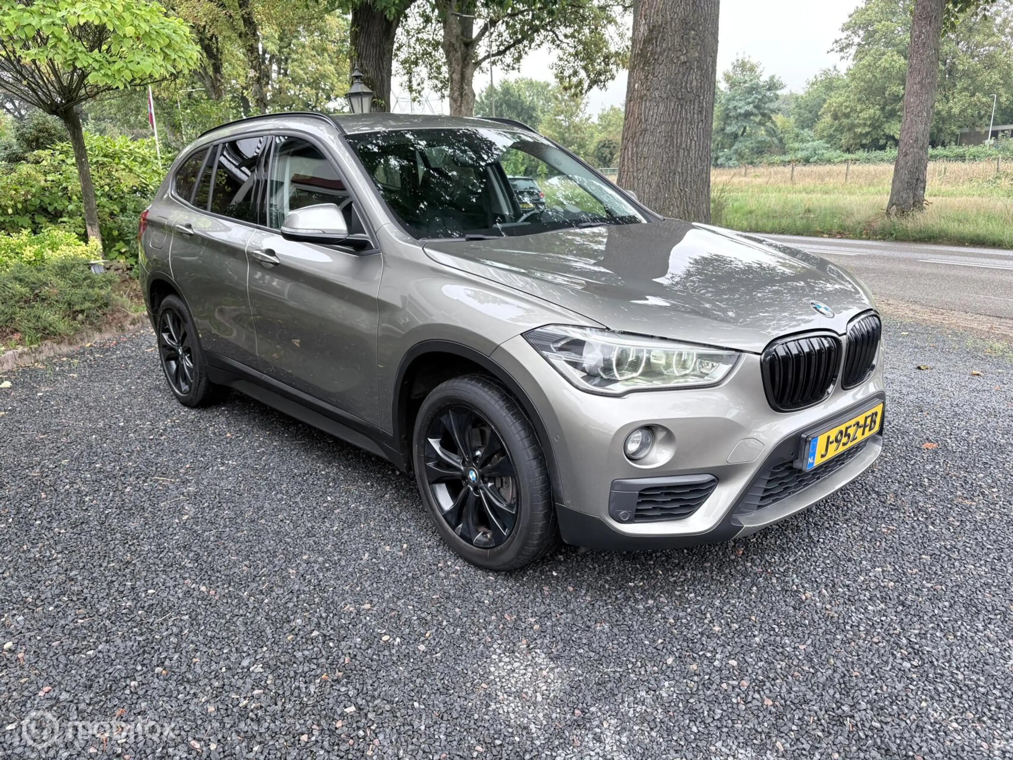 BMW X1 sDrive18i Centennial Executive | AUTOMAAT | TREKH. — photo 9