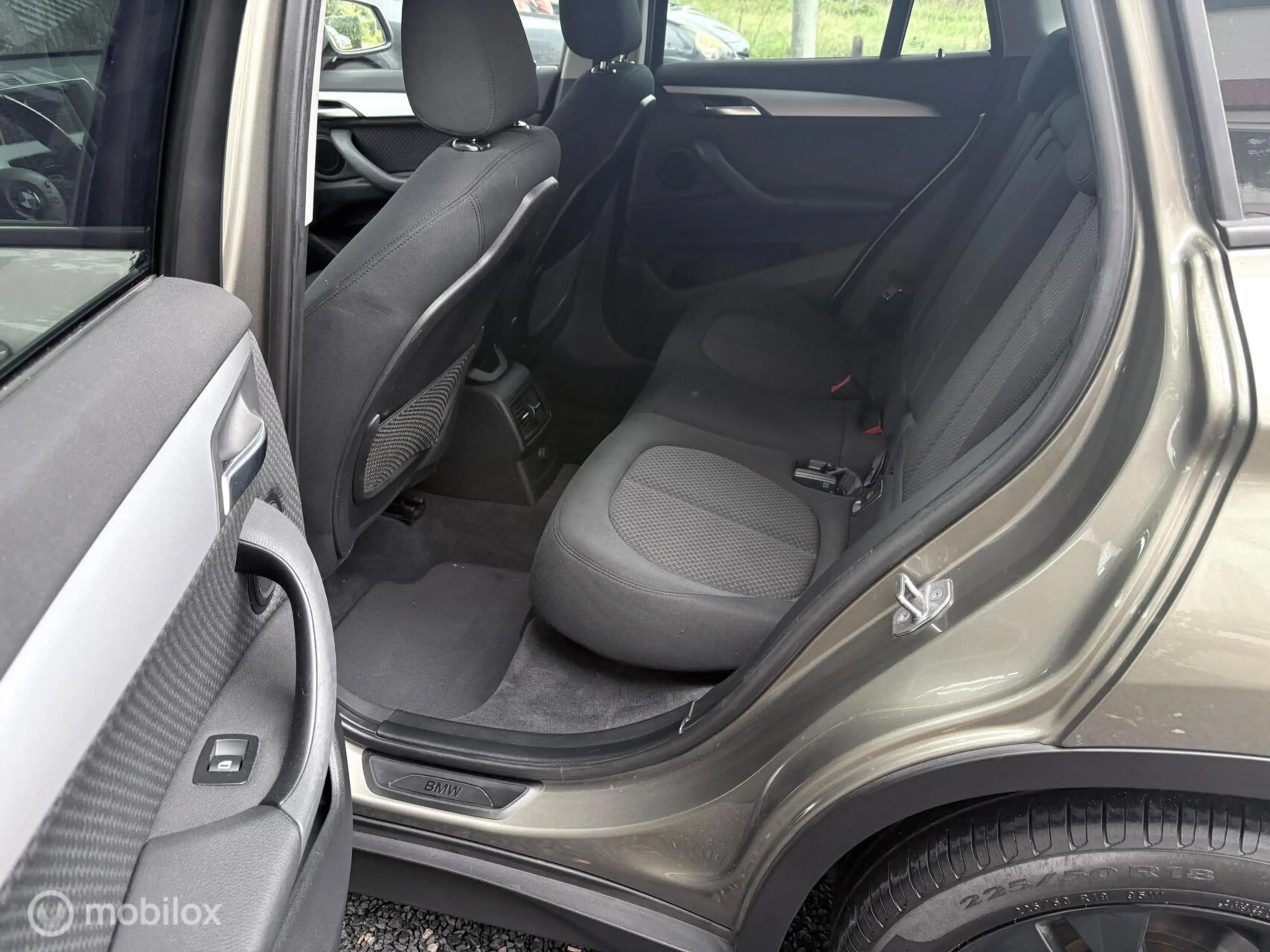 BMW X1 sDrive18i Centennial Executive | AUTOMAAT | TREKH. — photo 26