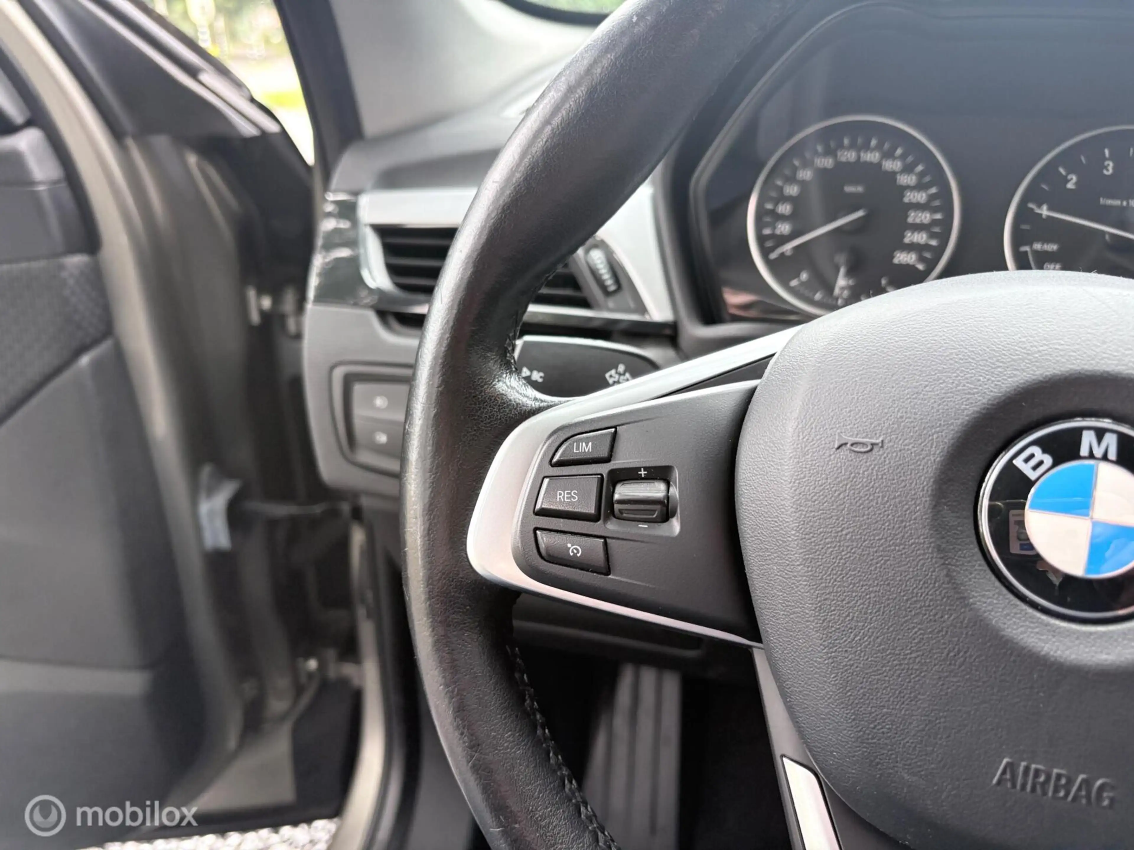 BMW X1 sDrive18i Centennial Executive | AUTOMAAT | TREKH. — photo 11