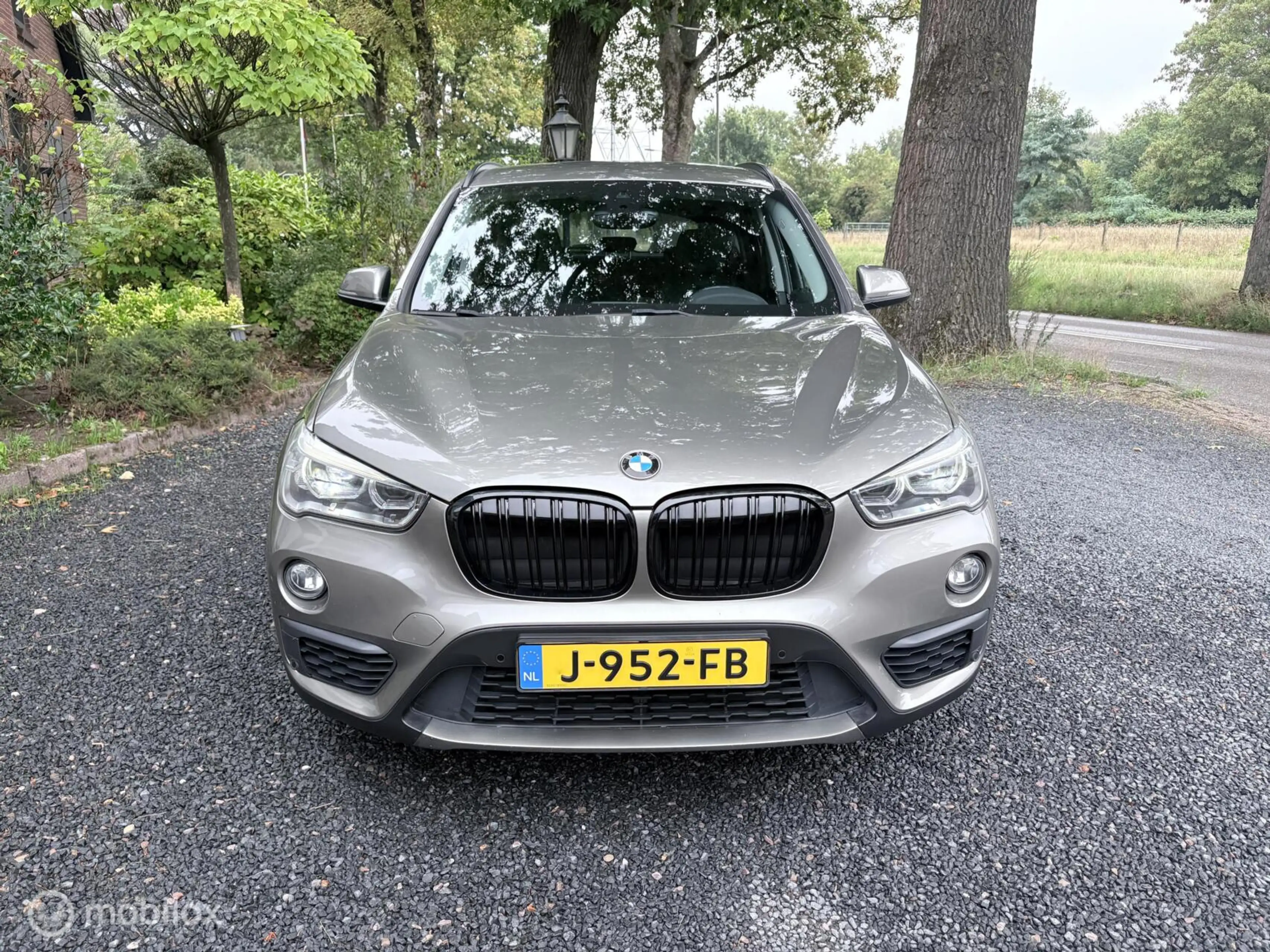 BMW X1 sDrive18i Centennial Executive | AUTOMAAT | TREKH. — photo 7