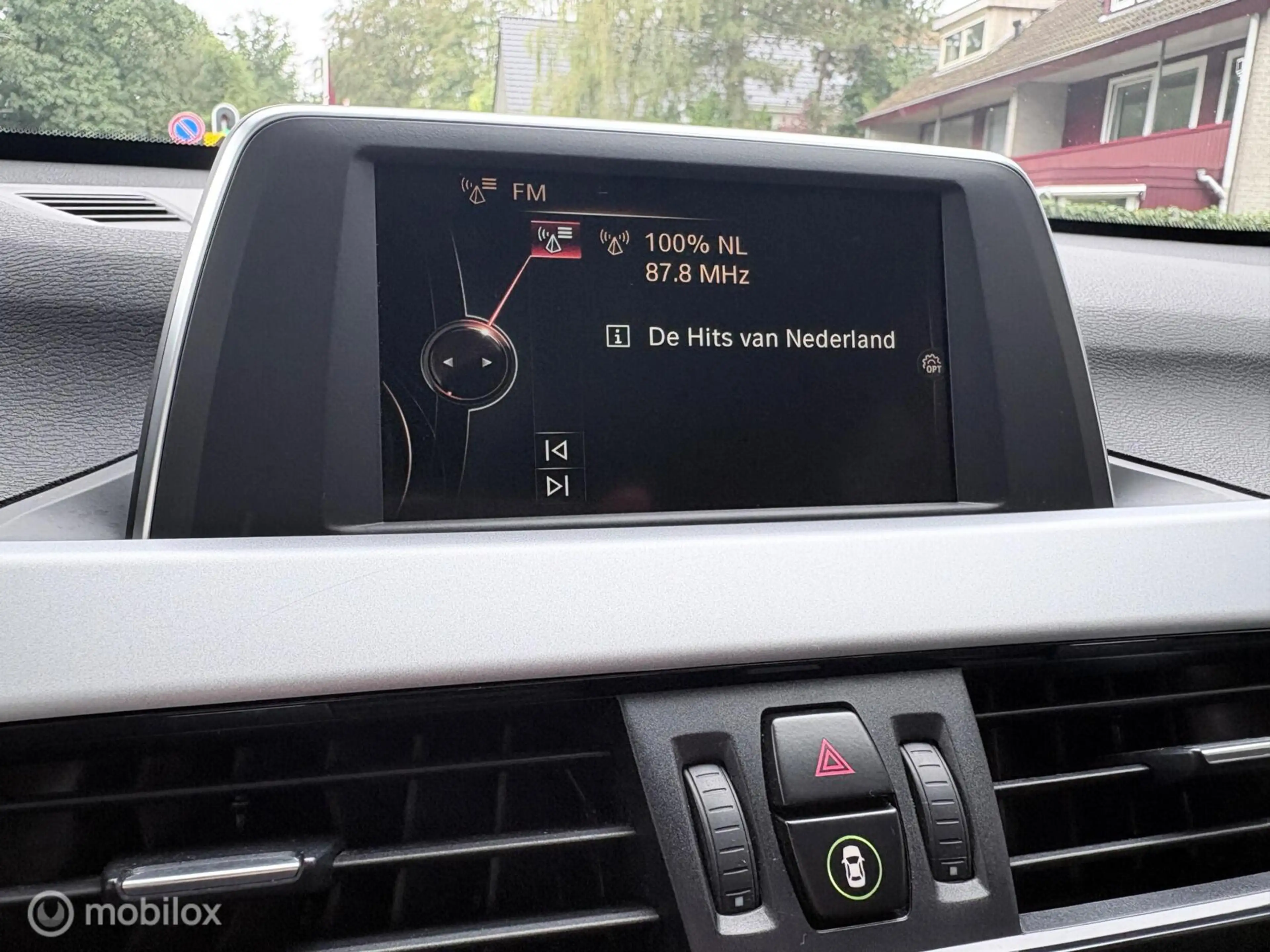 BMW X1 sDrive18i Centennial Executive | AUTOMAAT | TREKH. — photo 16