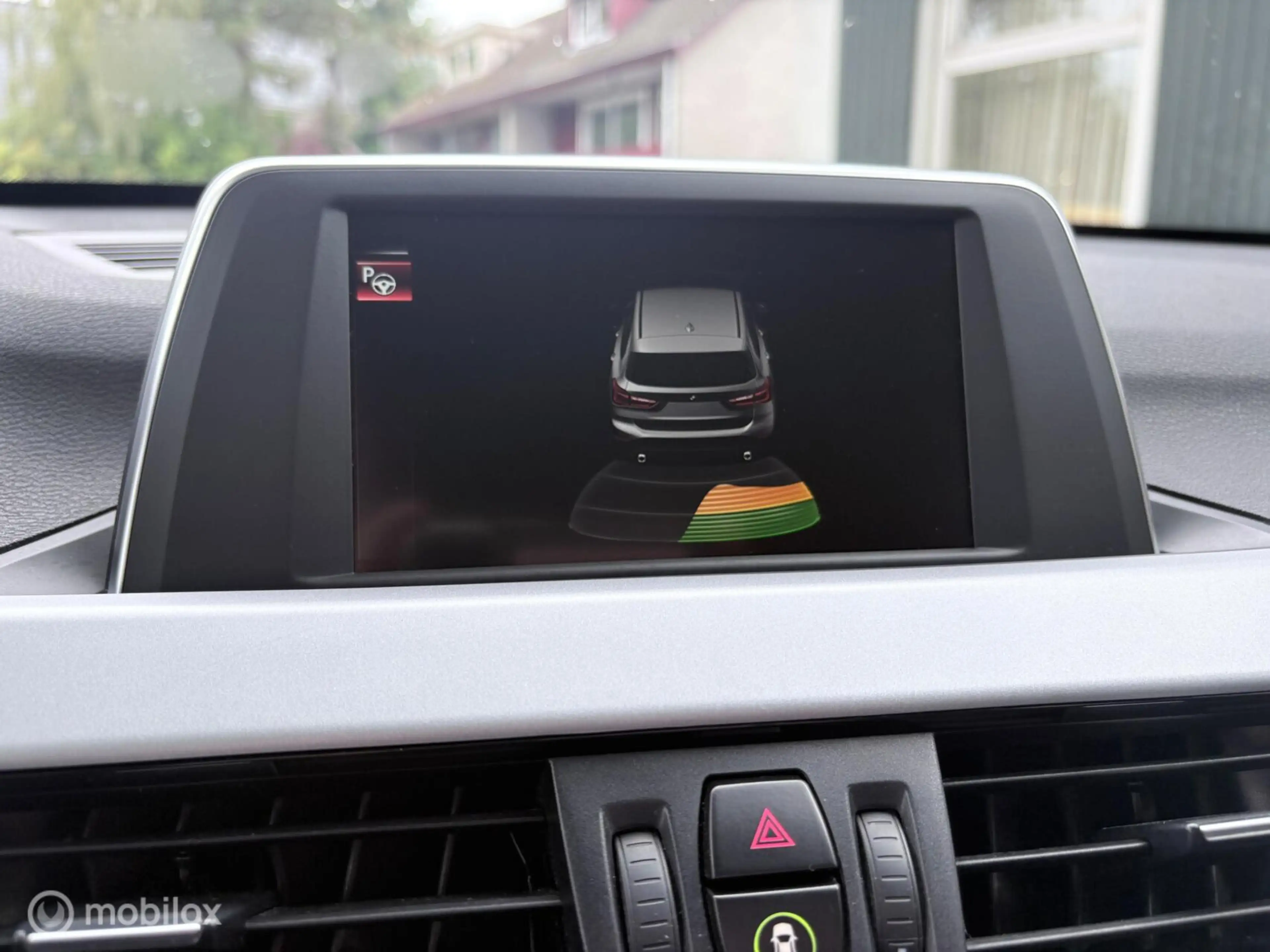 BMW X1 sDrive18i Centennial Executive | AUTOMAAT | TREKH. — photo 10