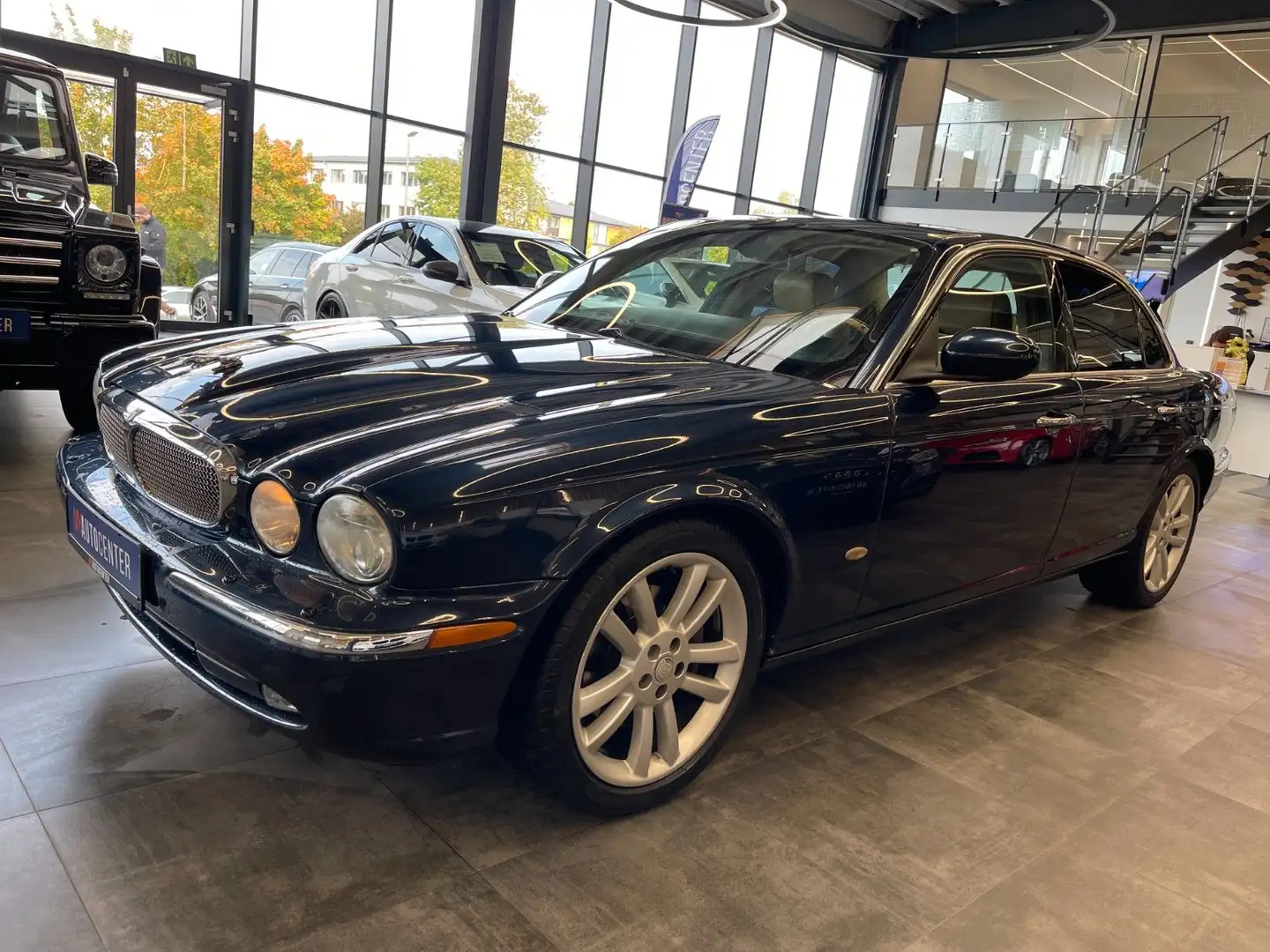 Jaguar XJ 2.7 D XJ6 Sovereign *Klima*Navi*PDC*Bluetooth Blau - 2