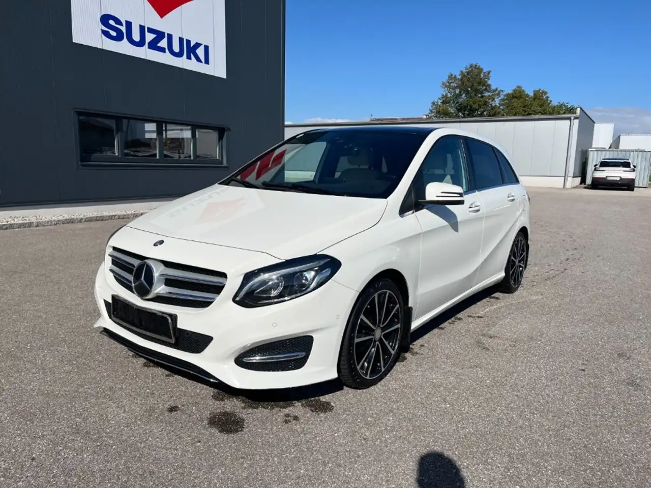 Mercedes-Benz B 200