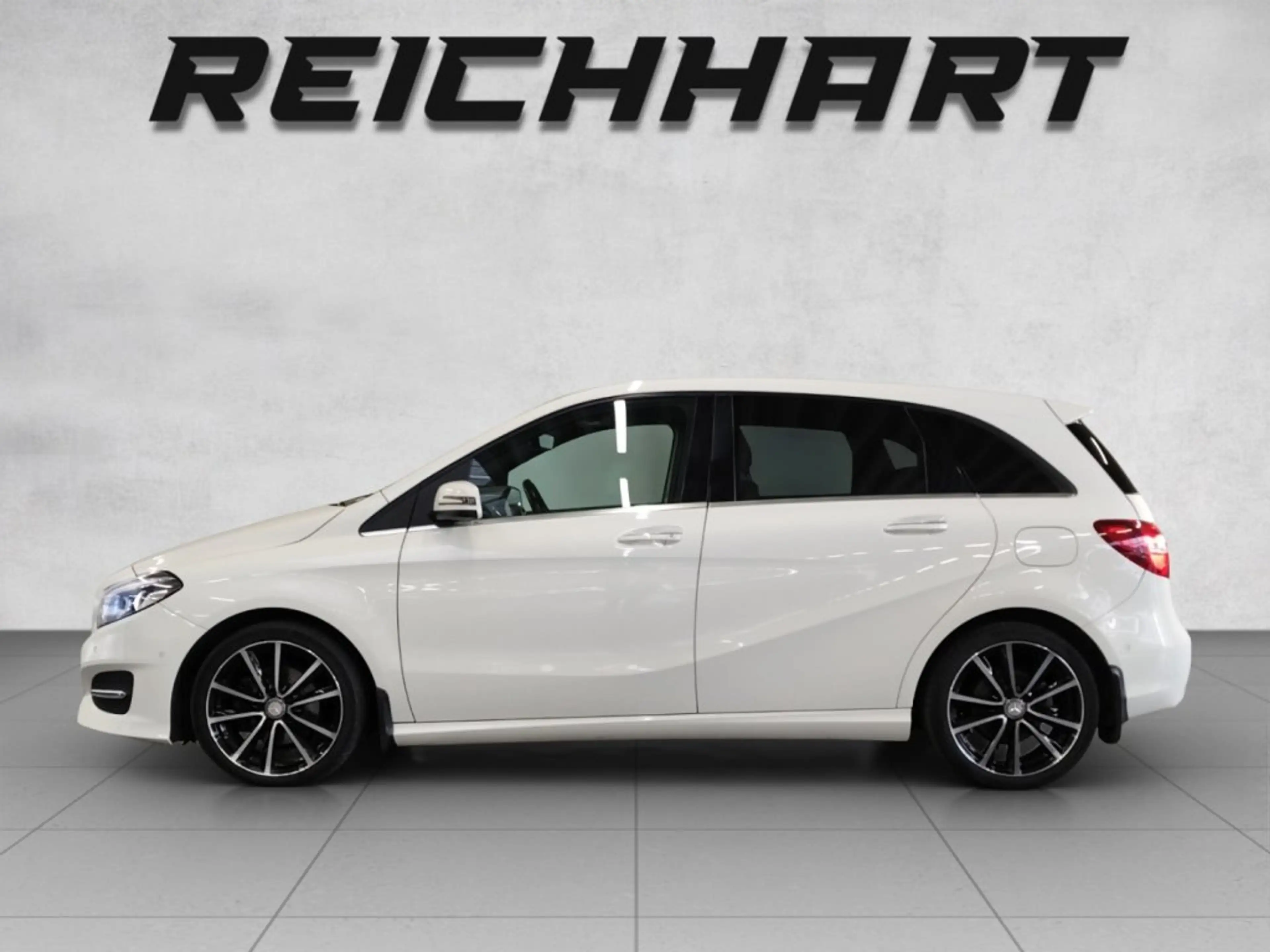 Mercedes-Benz B 200 Mercedes-Benz B200 d — photo 2