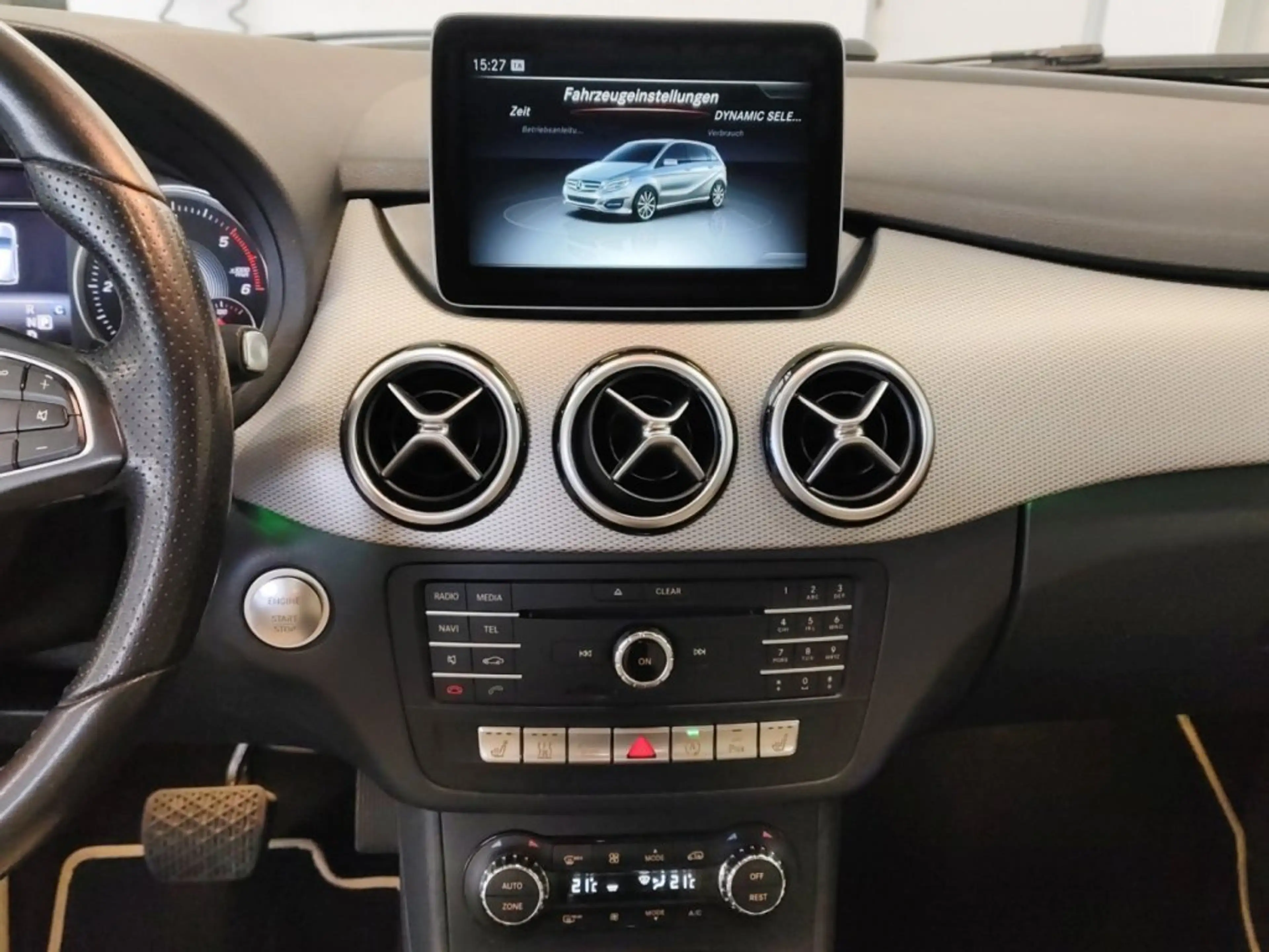 Mercedes-Benz B 200 Mercedes-Benz B200 d — photo 10