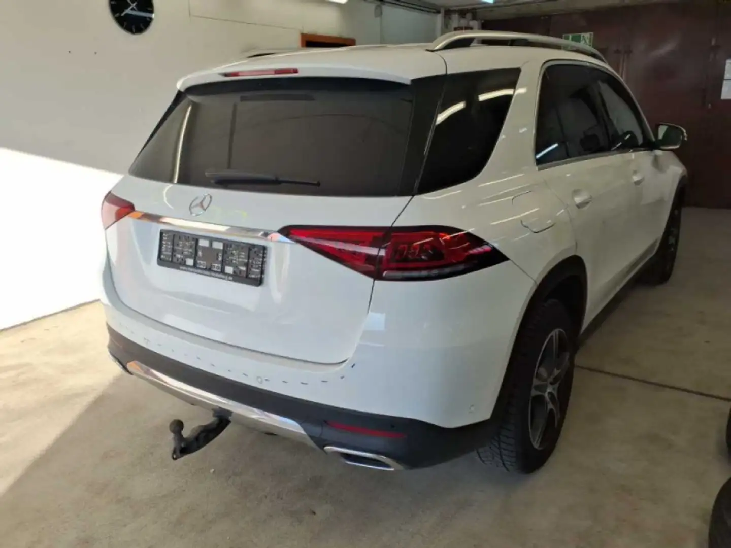 Mercedes-Benz GLE 300 d 4Matic Leder AHK WideScreen Spurassist White - 2