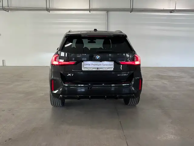 BMW X1 view 4