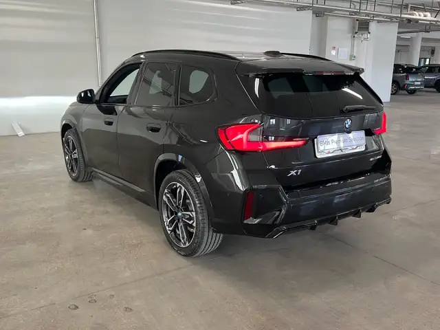 BMW X1 view 3