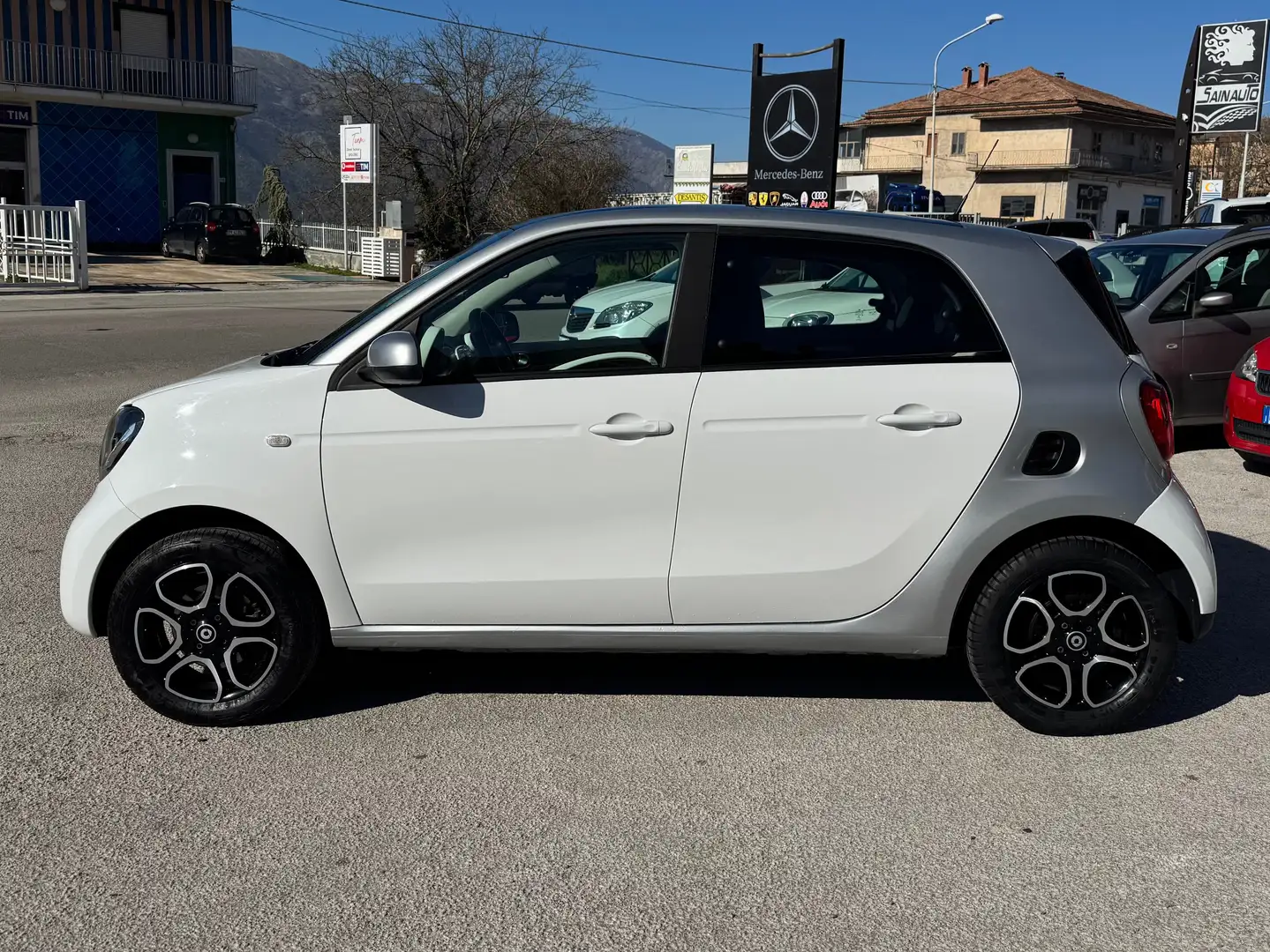 smart forFour Forfour 1.0 Passion 71cv TETTO OK NEOPATENTATI Bílá - 2
