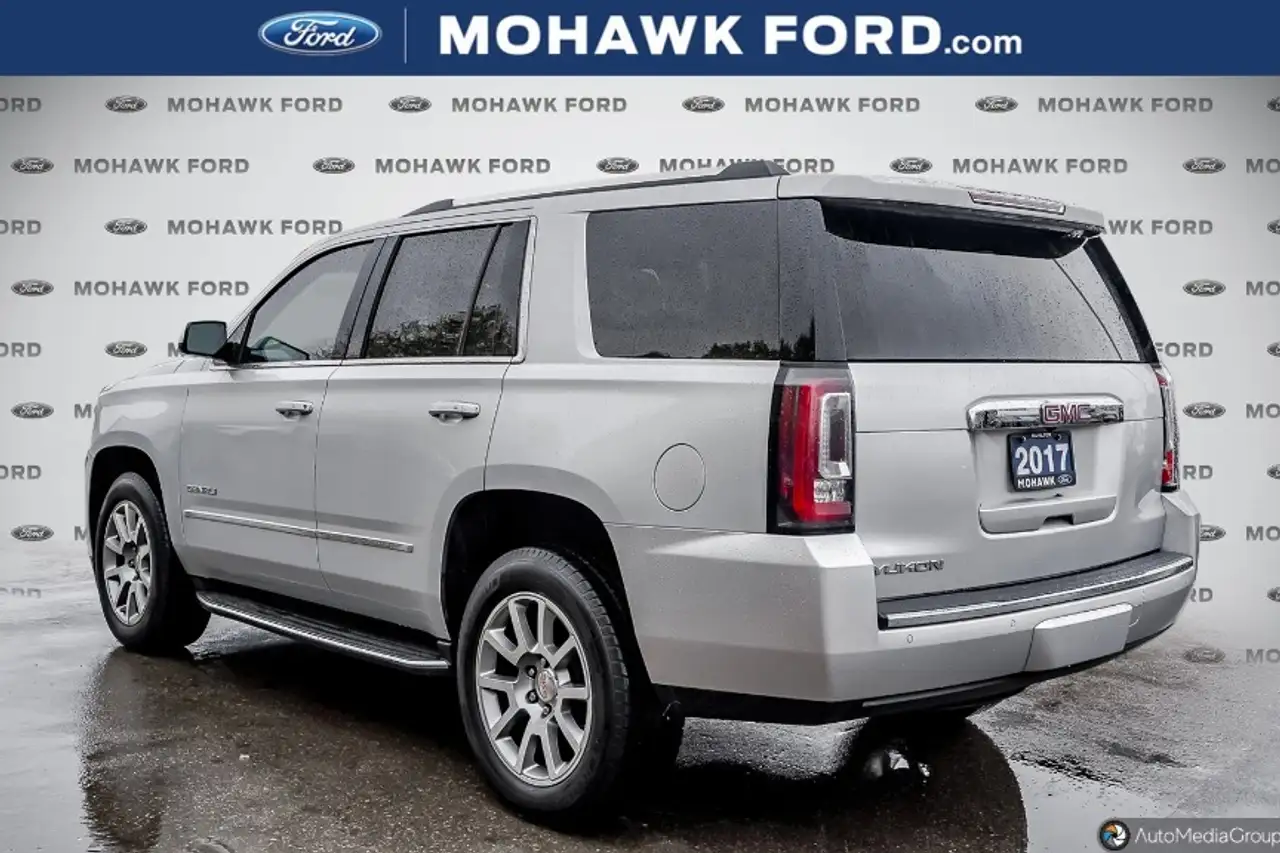 GMC Yukon photo GMC Yukon