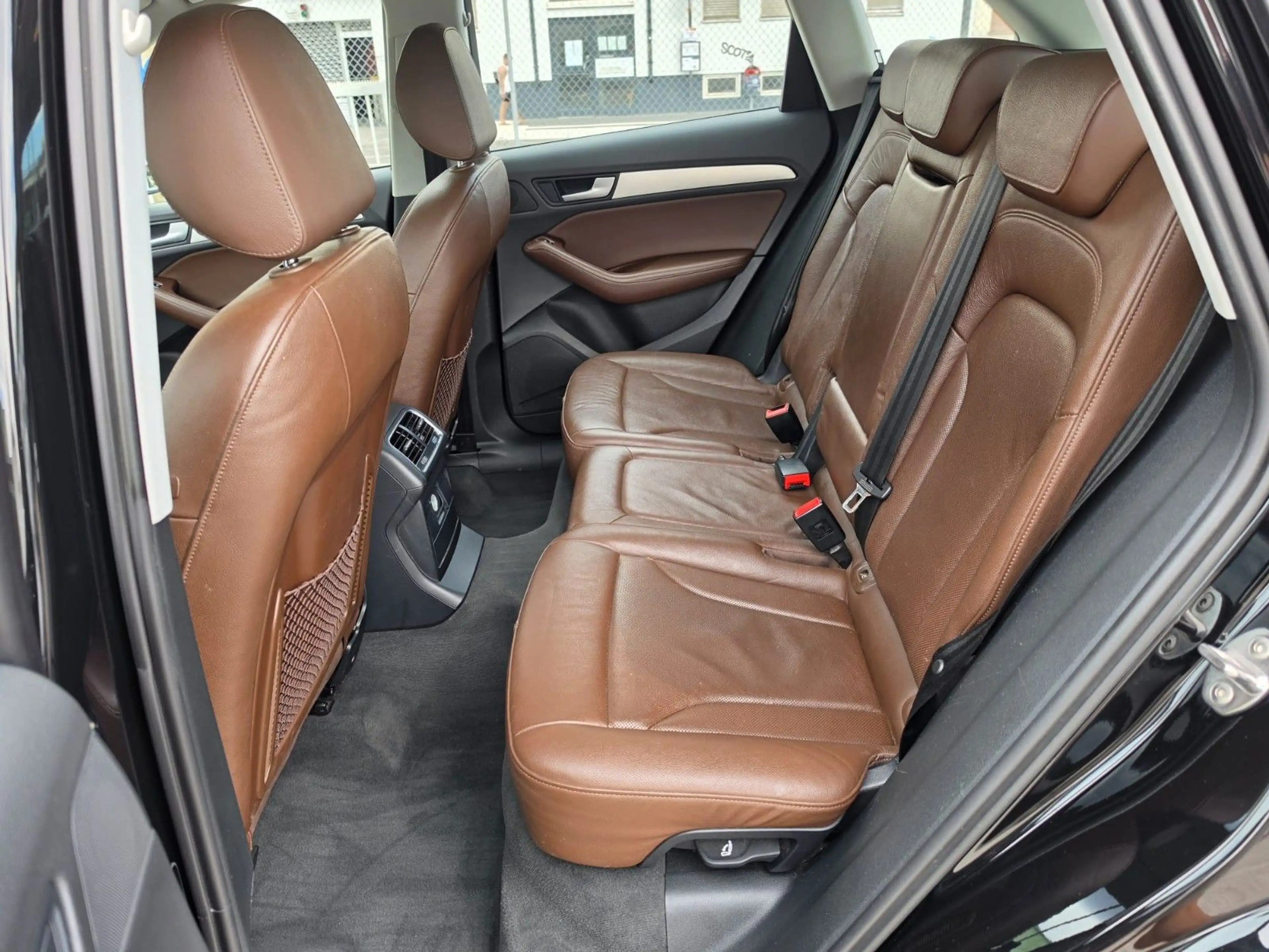 Audi SQ5 3.0 TDI quattro AUTOM*LEDER*PANO — photo 10