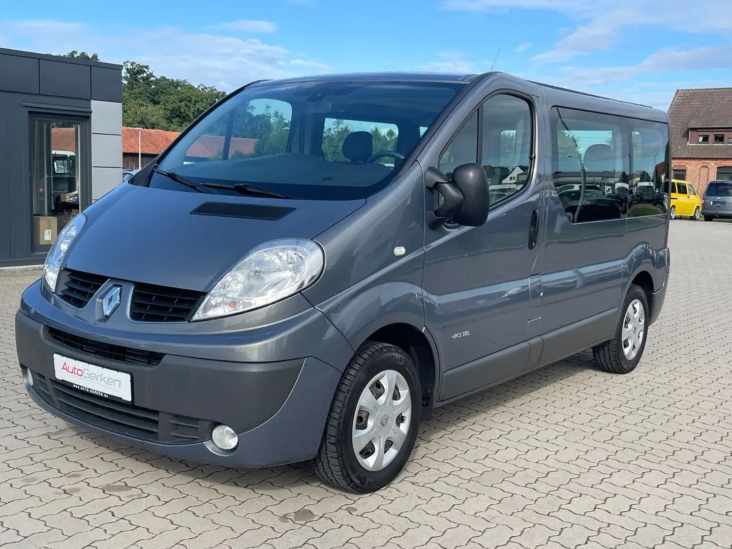 Renault Trafic Combi Passenger L1H1 2,7t  Expression 1HD Grau - 2