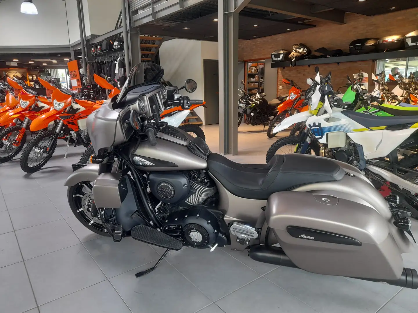 Indian Chief Brun - 2