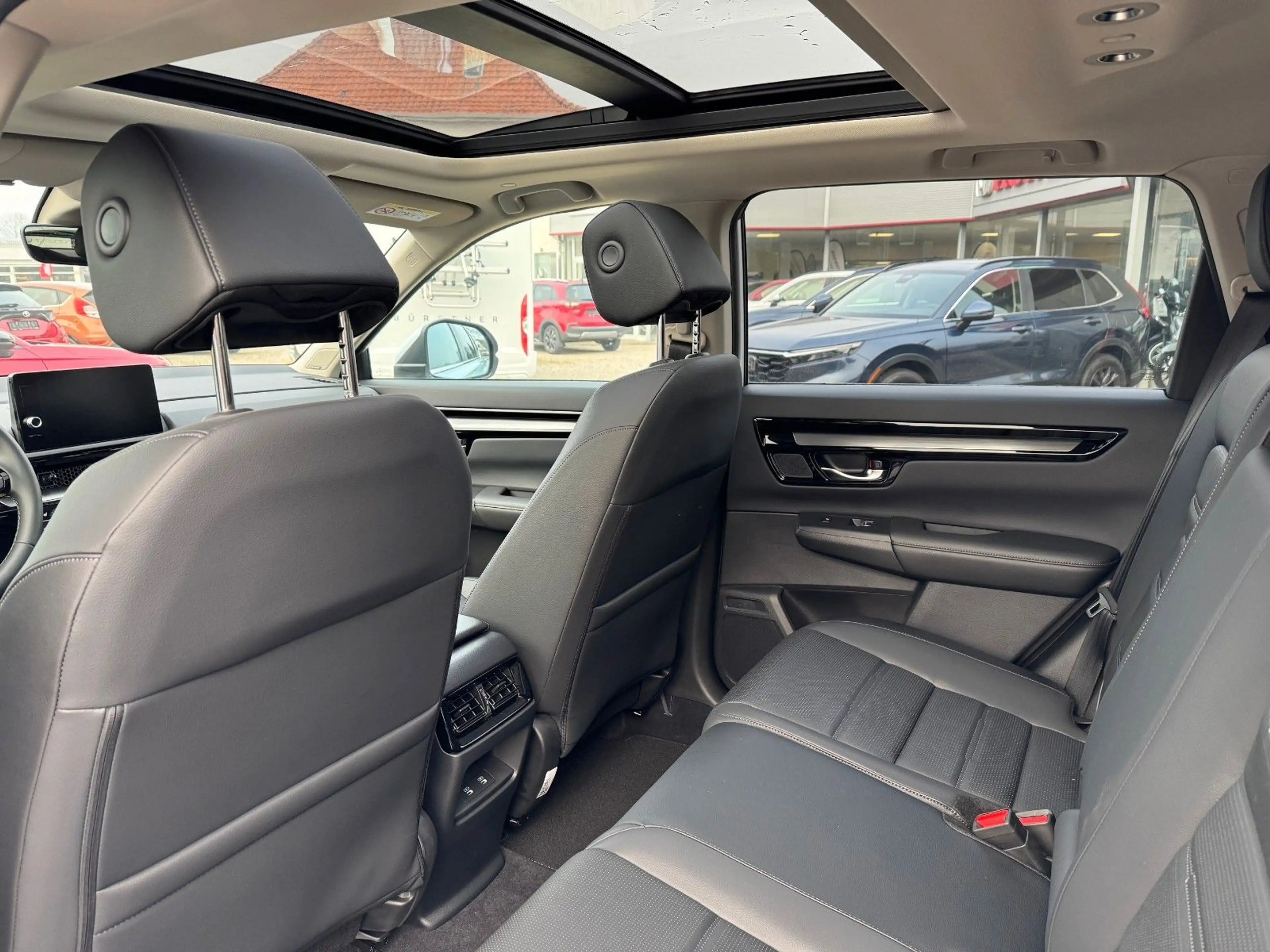 Honda CR-V 2.0 e:HEV AWD Advance — photo 11