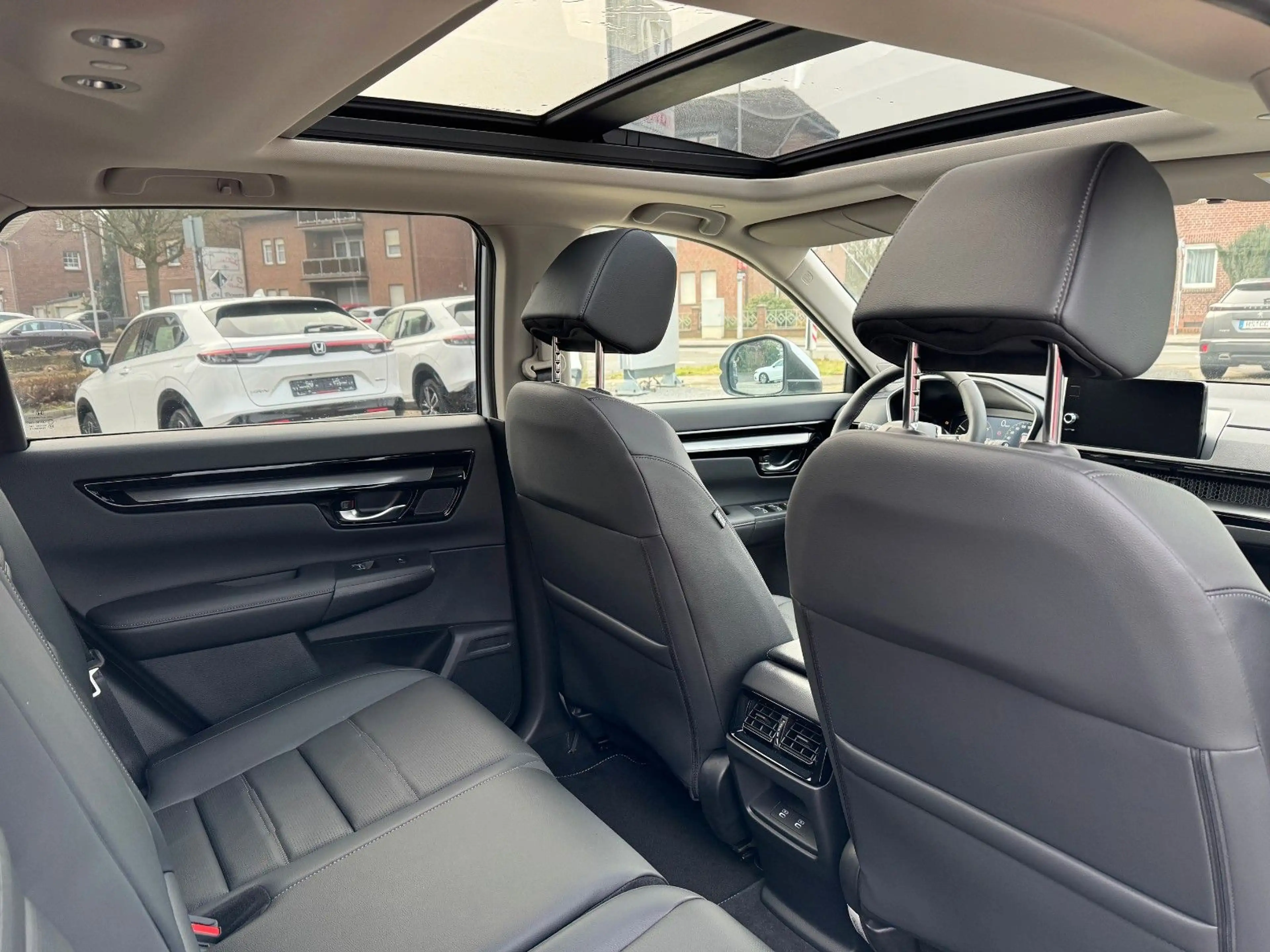 Honda CR-V 2.0 e:HEV AWD Advance — photo 12