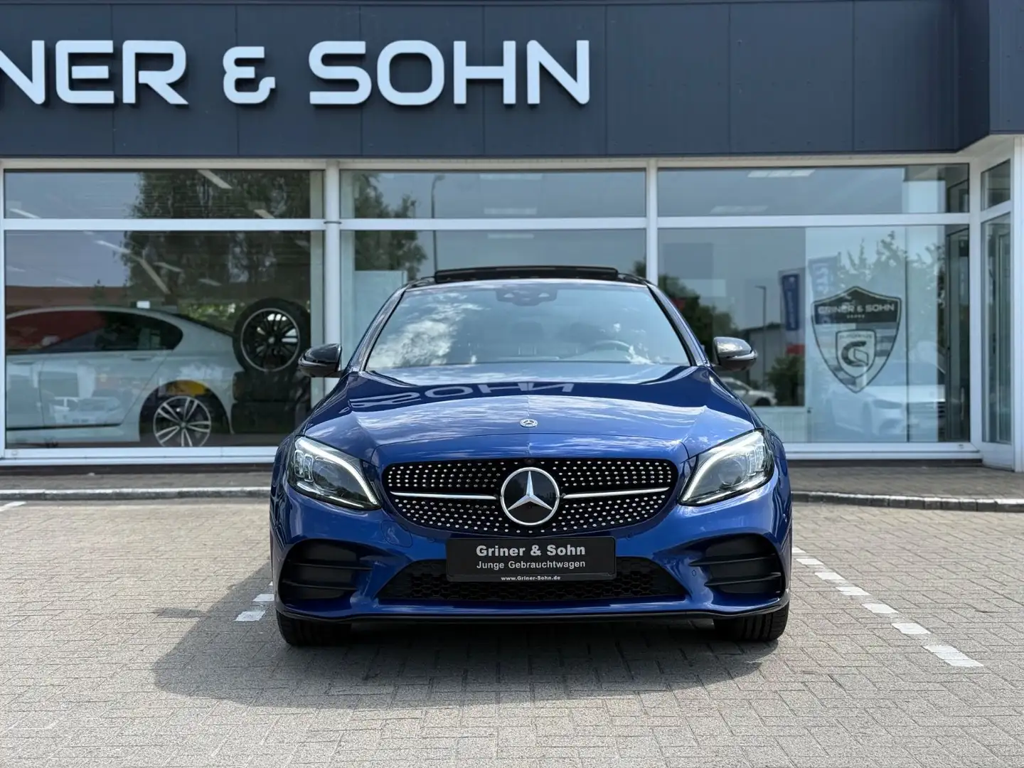 Mercedes-Benz C 200 d Lim,AMG,Virtual,Pano,Burm,Sitz-Luft,Distr Blau - 2
