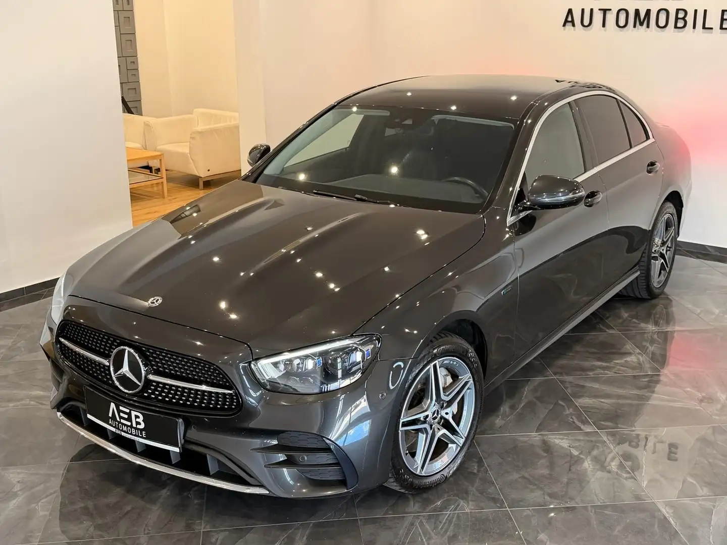 Mercedes-Benz E 300 de PHEV 4Matic AMG Line**Multibeam LED**Ambiente* Silber - 2
