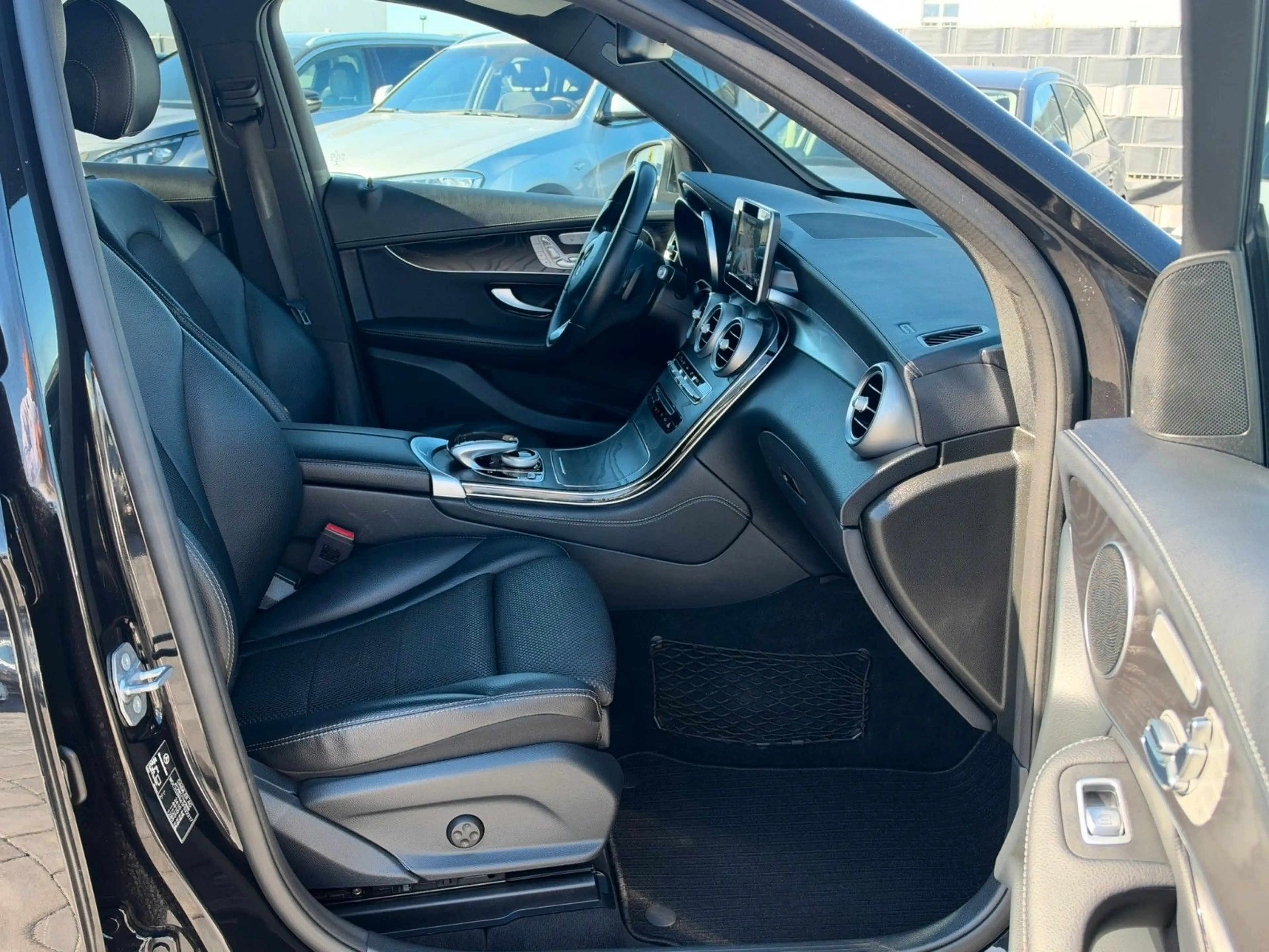 Mercedes-Benz GLC 250 Exclusive*360KAM*AHK*MEMORY*LED*TOTWINKE — photo 11