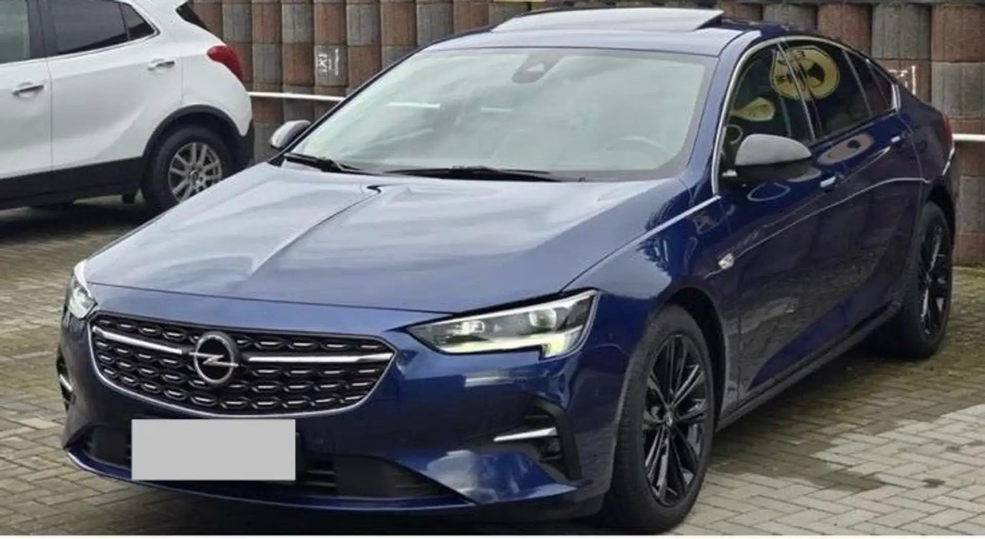 Opel Insignia Grand Sport 2.0 Desiel Blau - 1