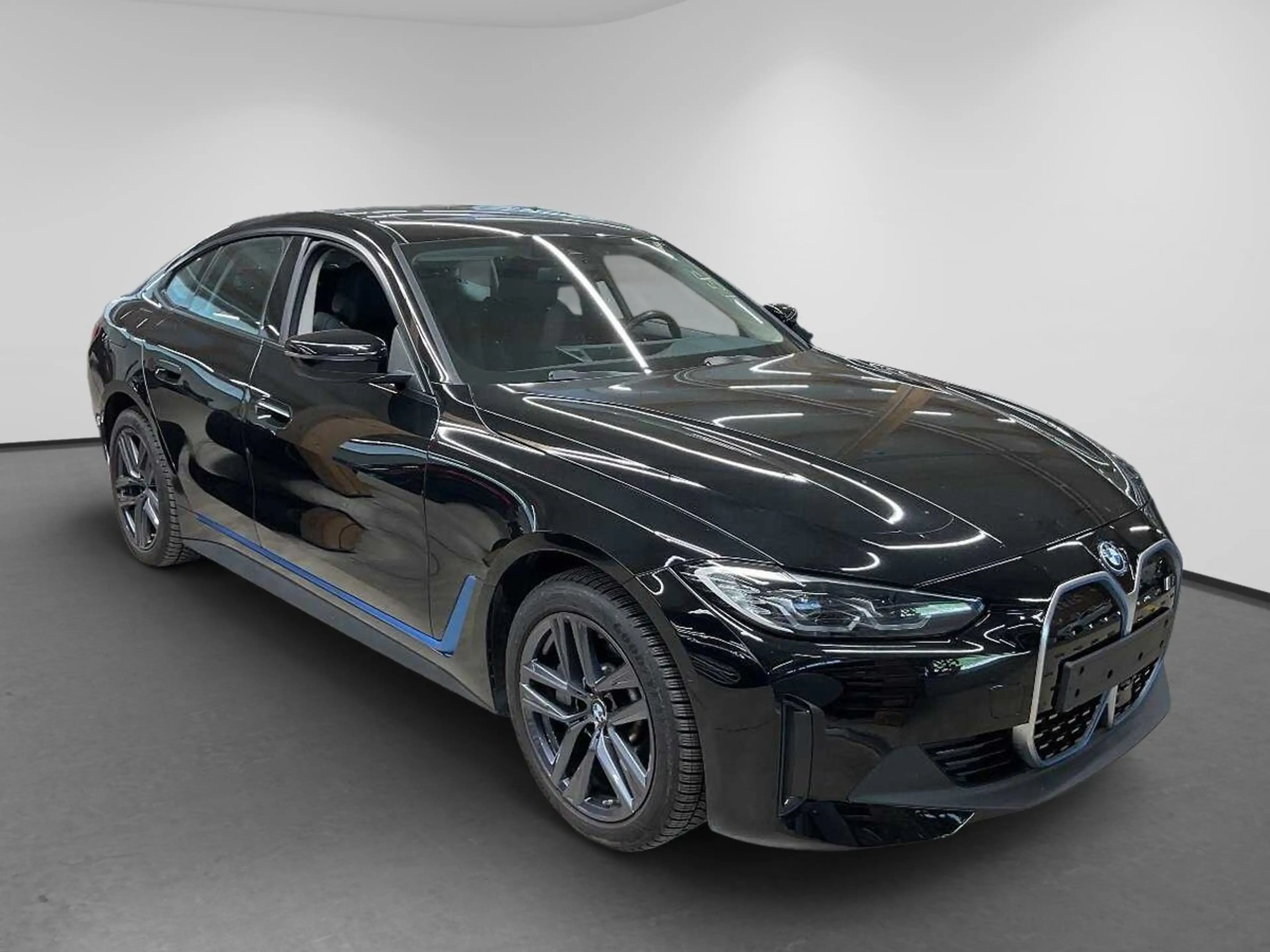 BMW i4 Gran Coupe Gran Coupe eDrive 40 Wide S-Dach — photo 6
