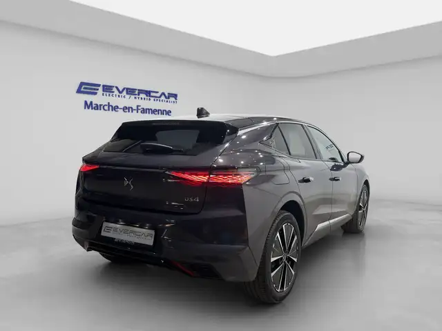 DS Automobiles N°4 view 4