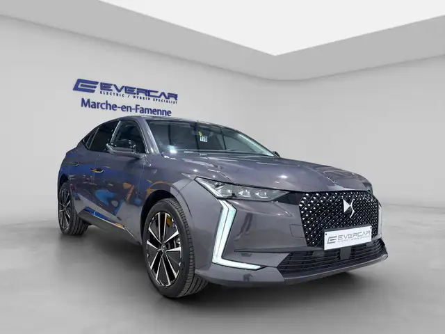DS Automobiles N°4 view 3