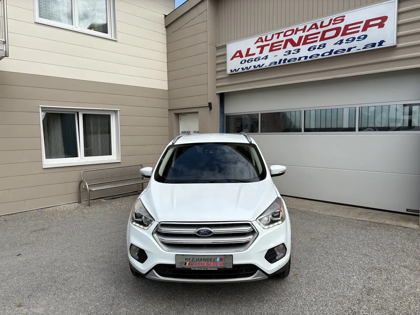 Ford Kuga Kuga 1,5 TDCi Titanium  NAVI  LEDER SITZ  WINTER-PAKET Weiß - 2