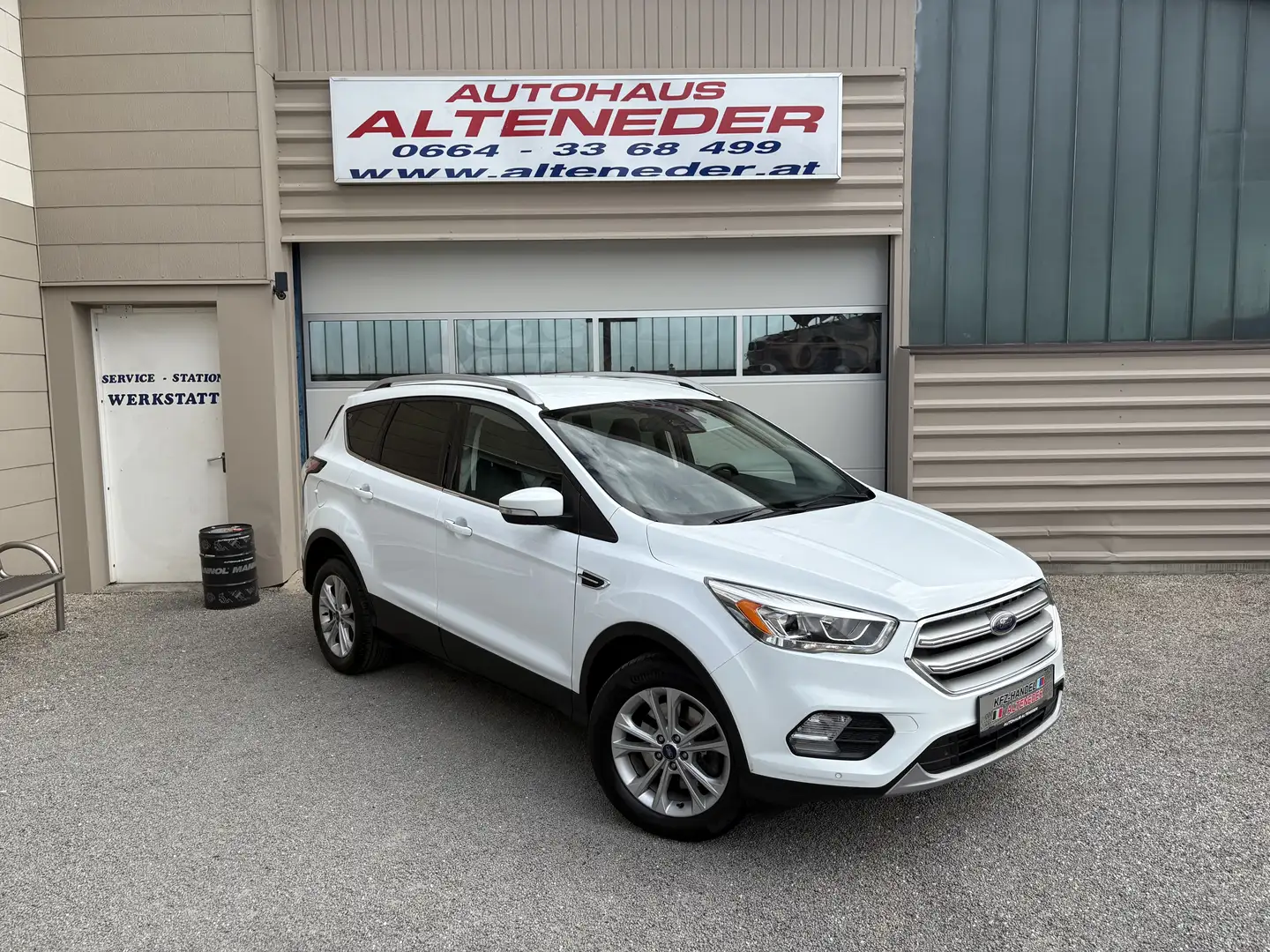 Ford Kuga Kuga 1,5 TDCi Titanium  NAVI  LEDER SITZ  WINTER-PAKET Weiß - 1