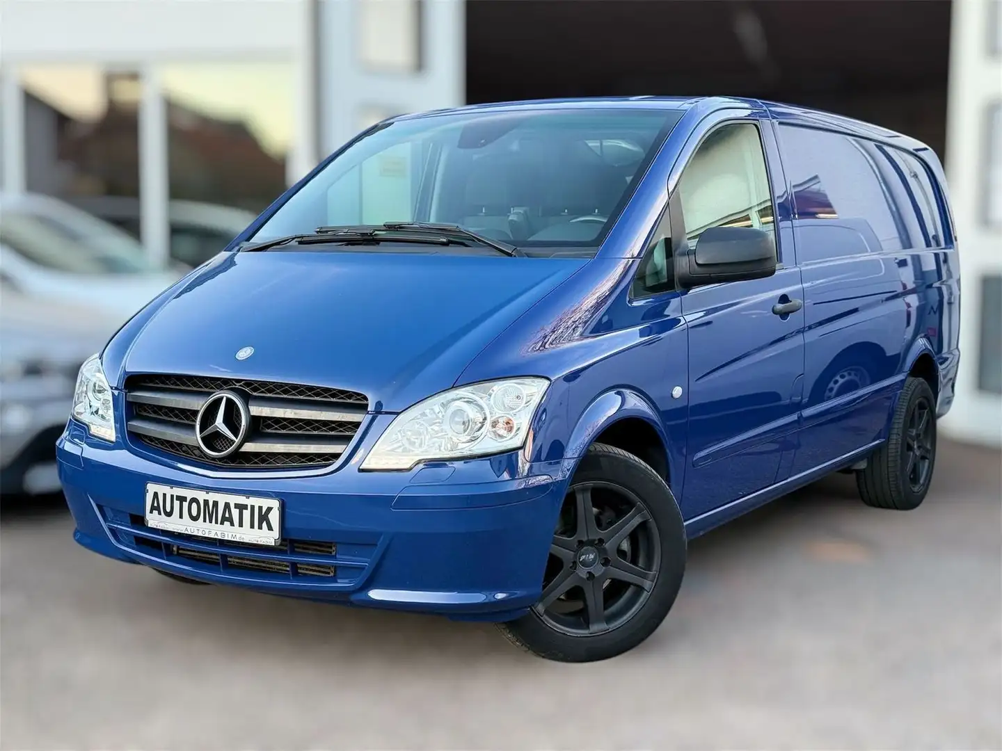 Mercedes-Benz Vito LANG*3.0 V6*AUTOMAT*1.HD*AHK*KLIMA*SITZH*ALU*NAVI Blau - 1