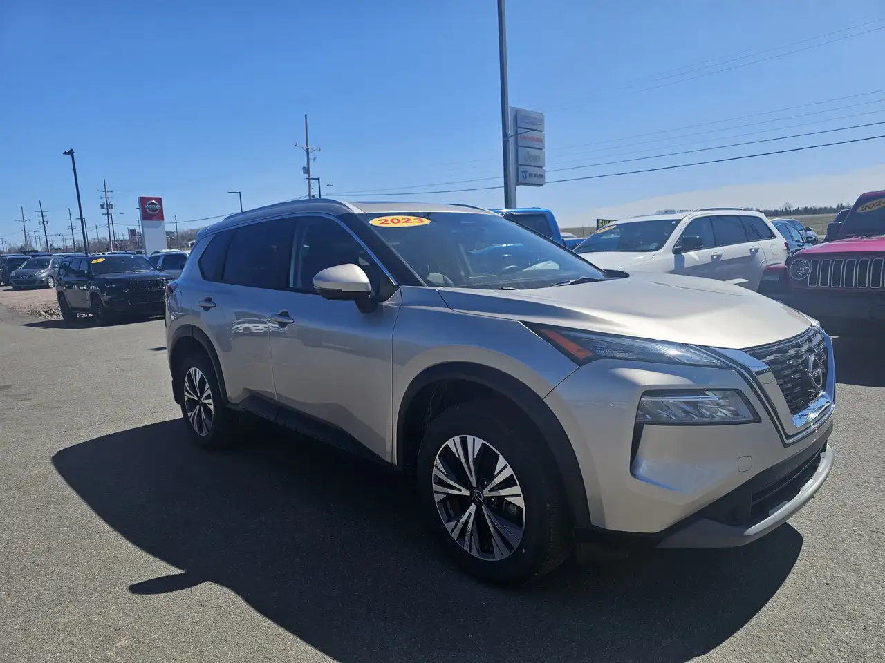 Nissan Rogue снимка Nissan Rogue