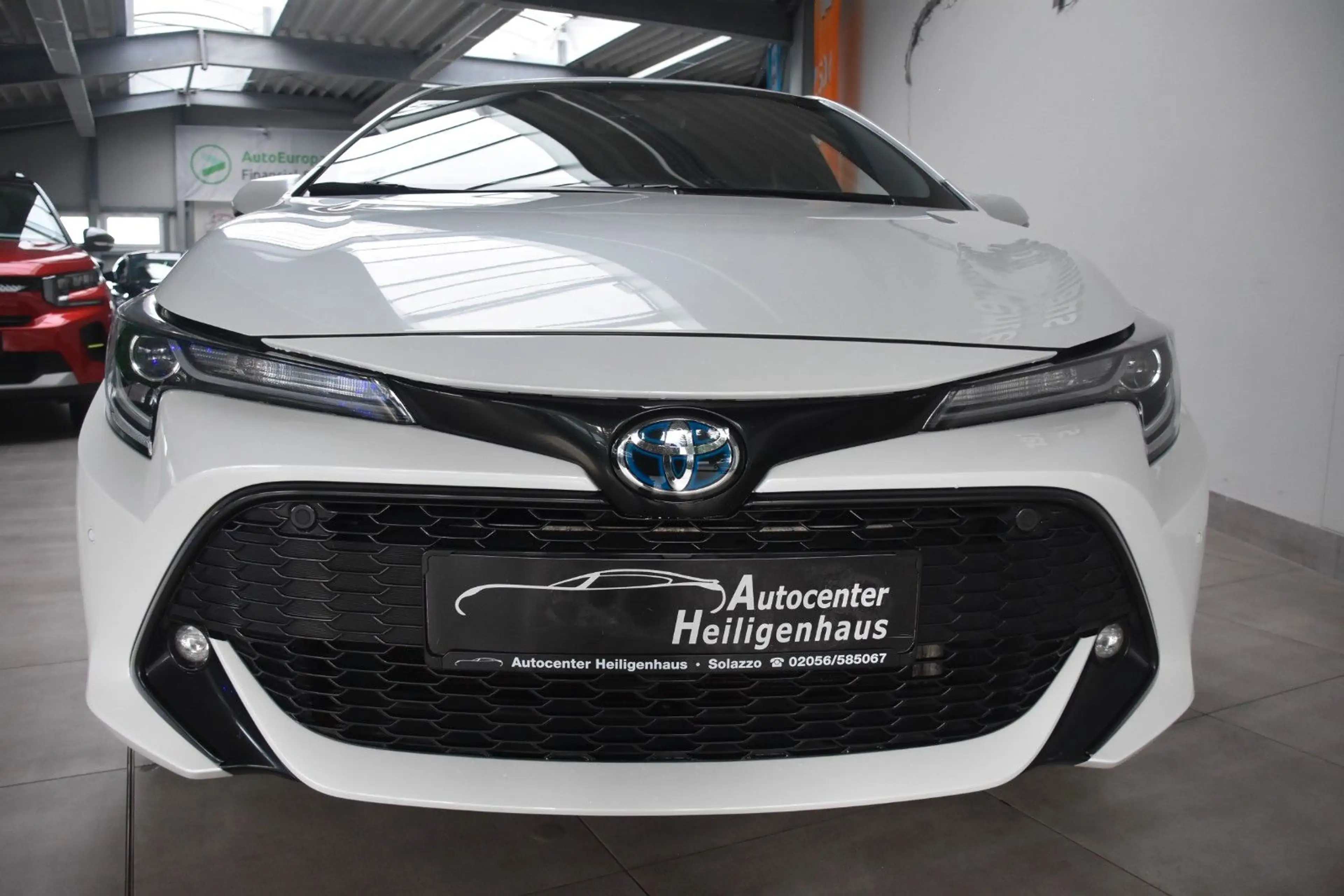 Toyota Corolla Hybrid Team D LED Kamera AppNavi Tempo — photo 10