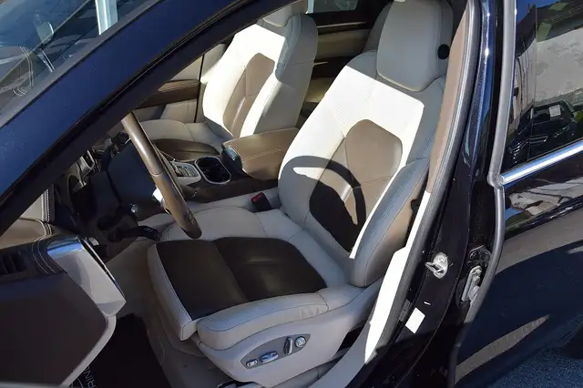 Porsche Cayenne view 6