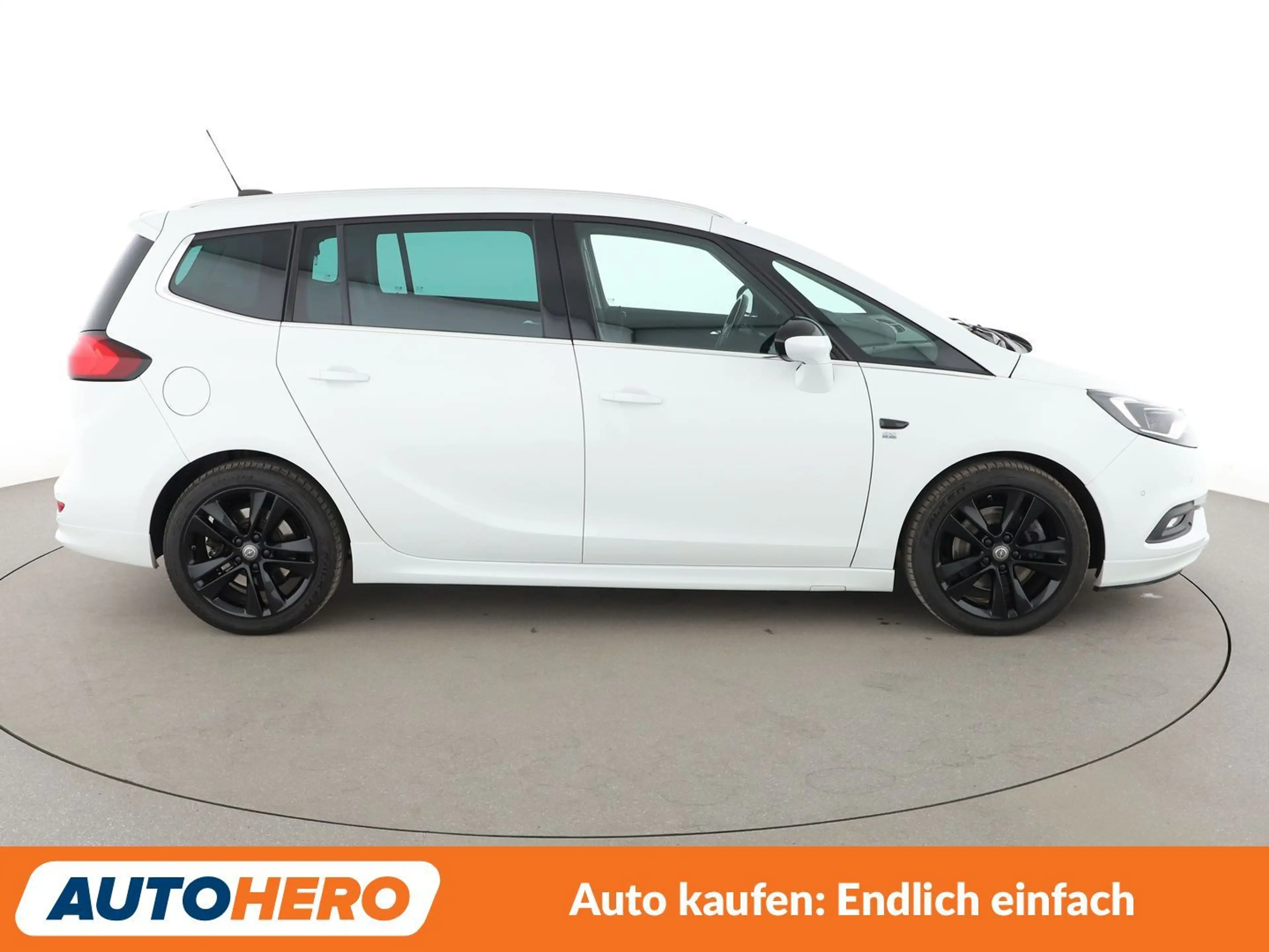 Opel Zafira Tourer 1.6 SIDI Turbo Business Innovation *NAV*ACC*CAM* — photo 7